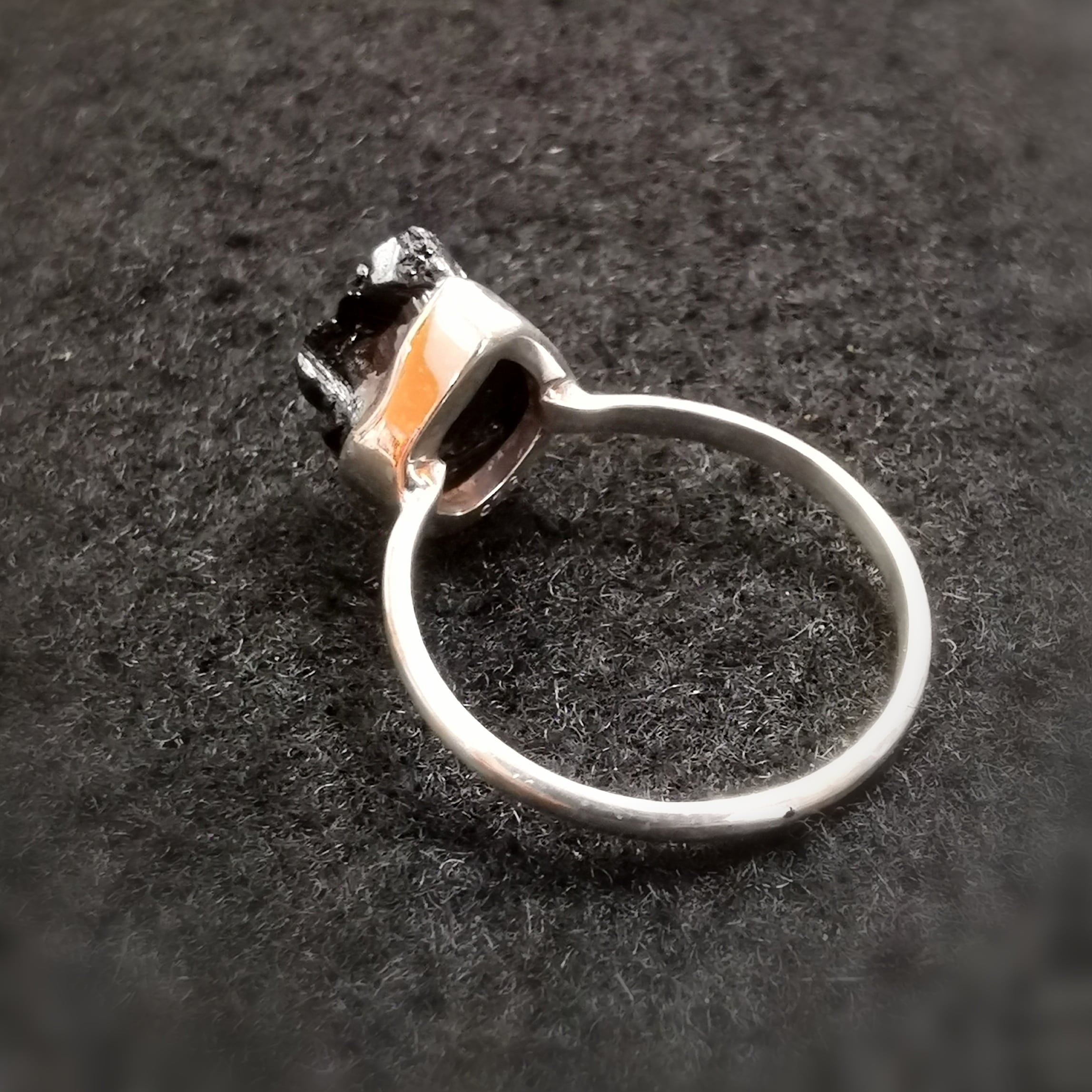 Turmalin Naturstein Edelstein Heilstein Karma Ring Sterlingsilber, geweiht - im Schutz