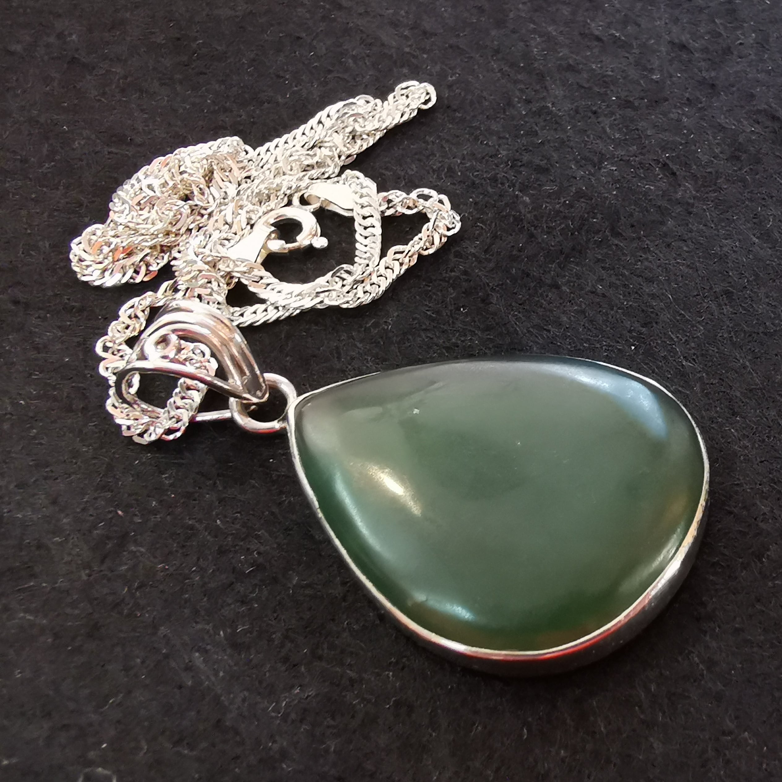 Nephrit Jade Edelstein Heilstein Karma Kette 50 cm geweiht - Hoffnung