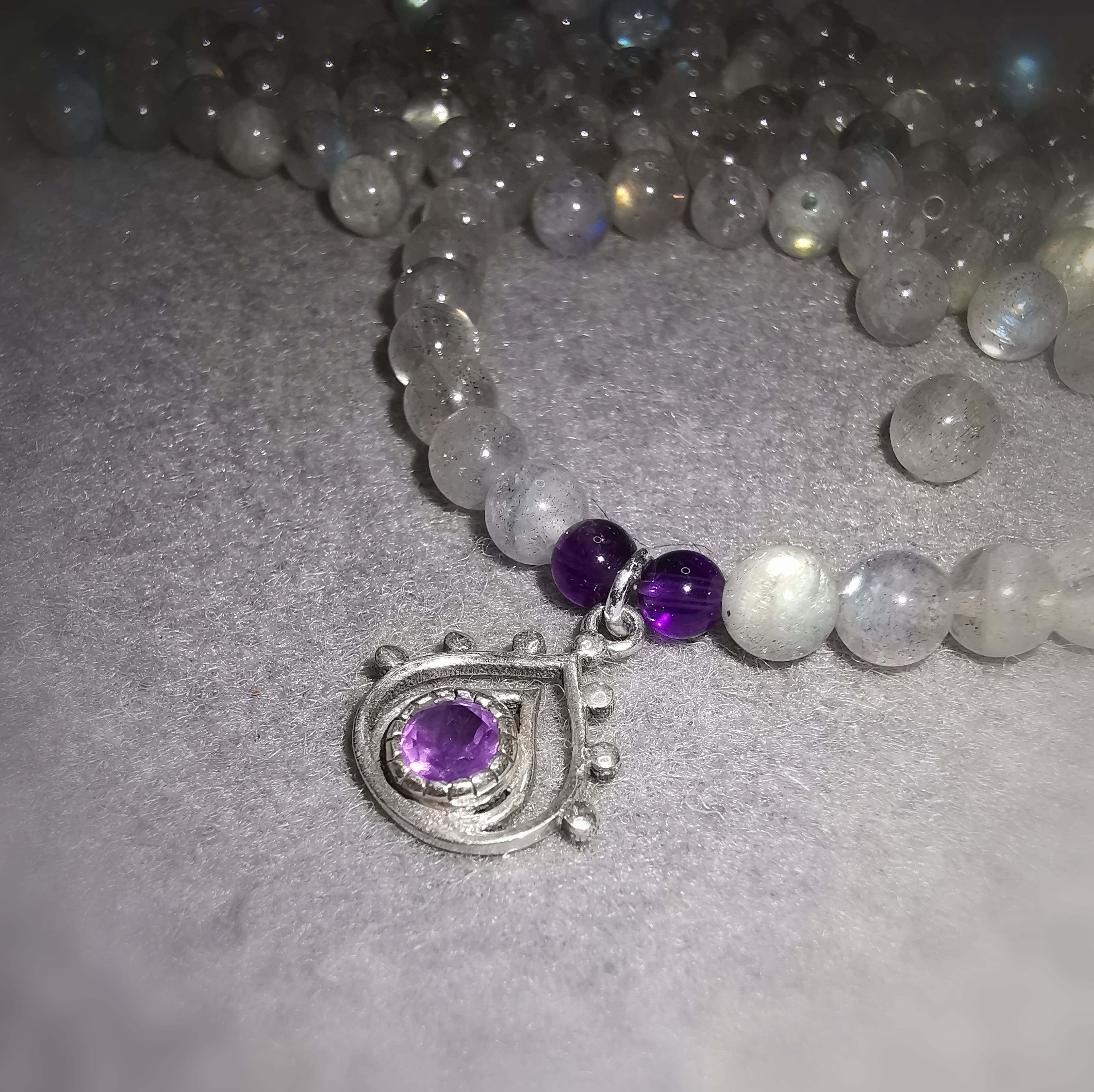 Labradorit Amethyst Boho Armband, Karma Heilsteine, Seelenkraft Lotus Blatt