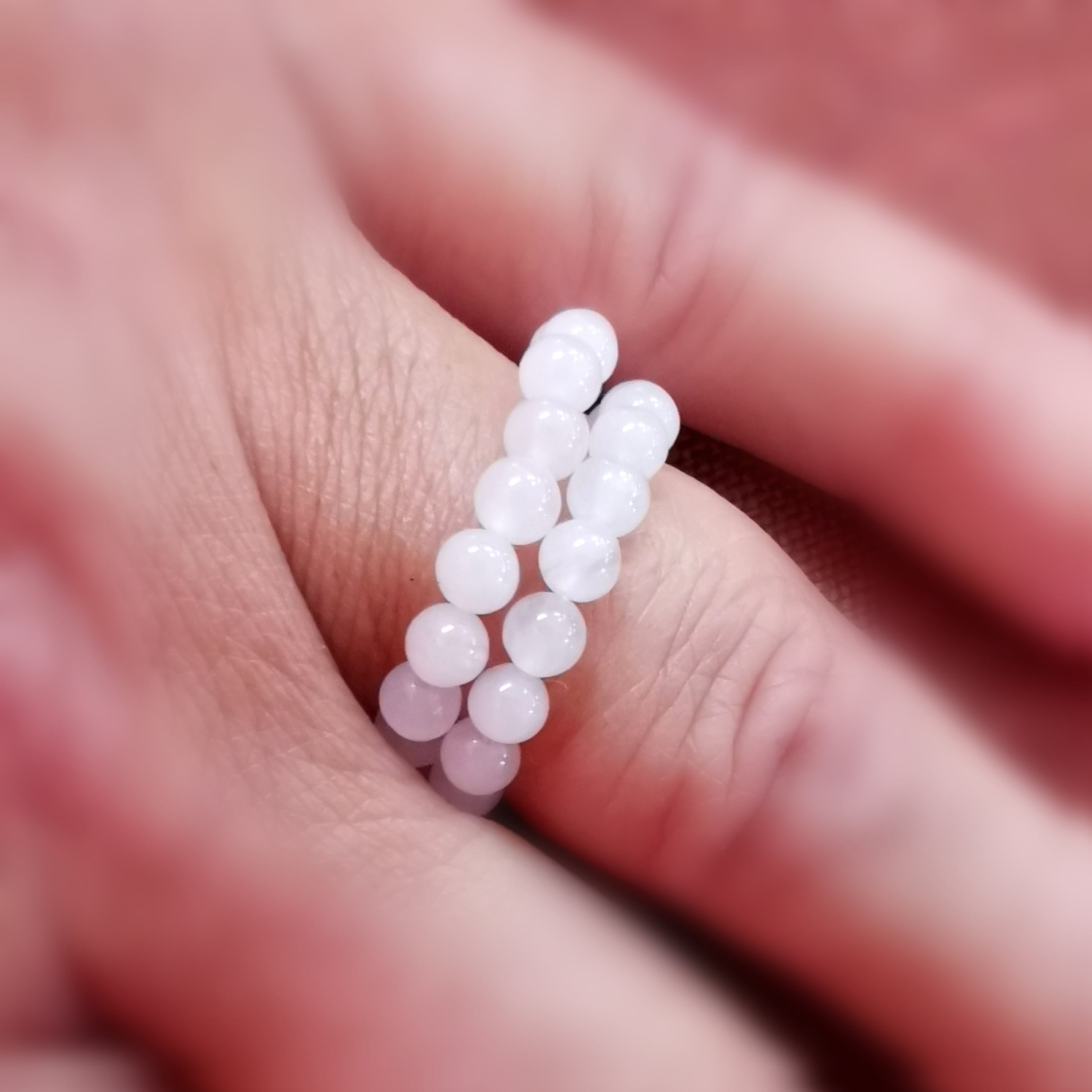 💖 Rosenquarz Elastik Edelstein Ring – Liebe & Zufriedenheit