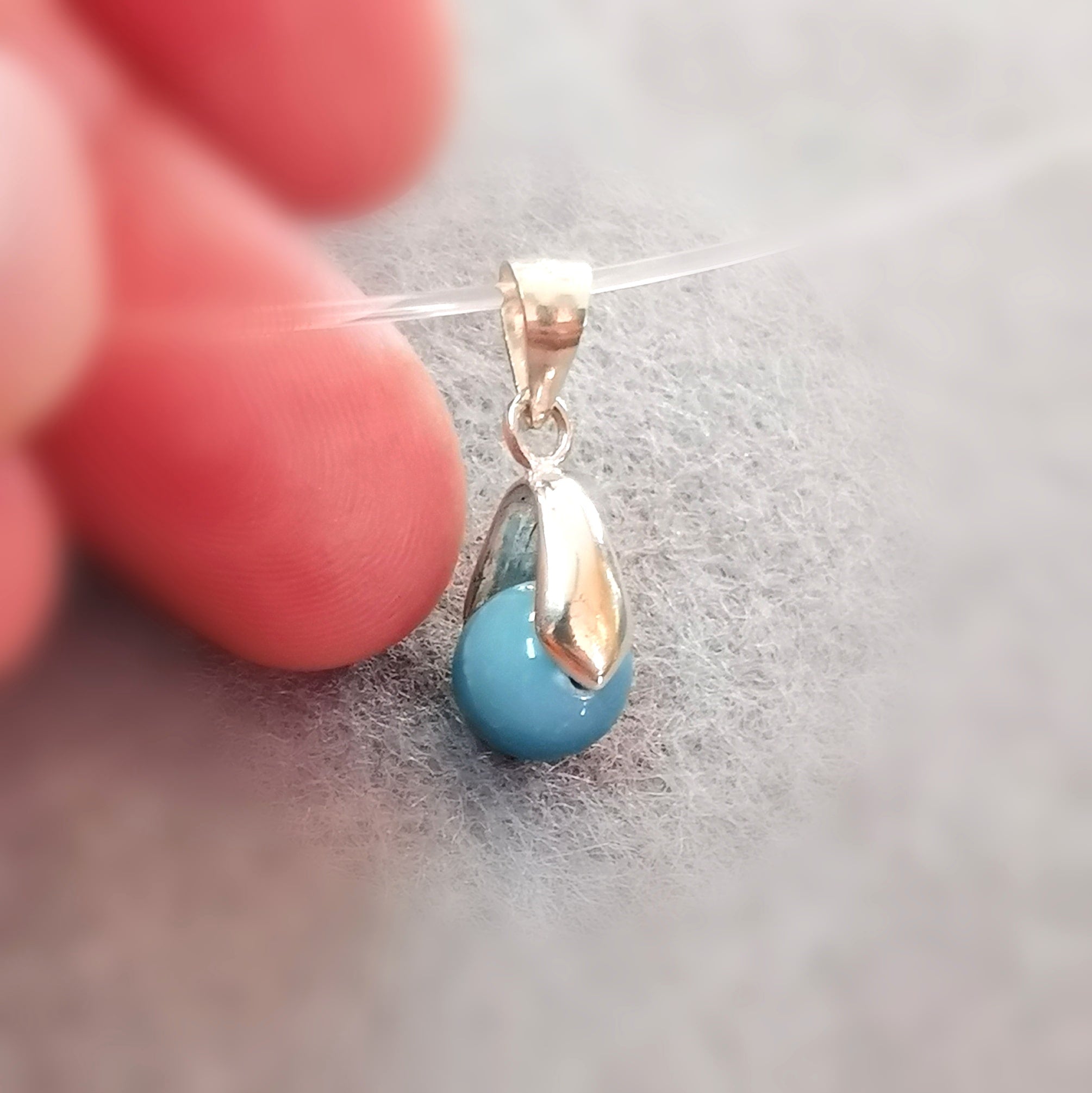 🌊 Larimar Edelstein Karma Kette schwebend – Zeit für Wunder
