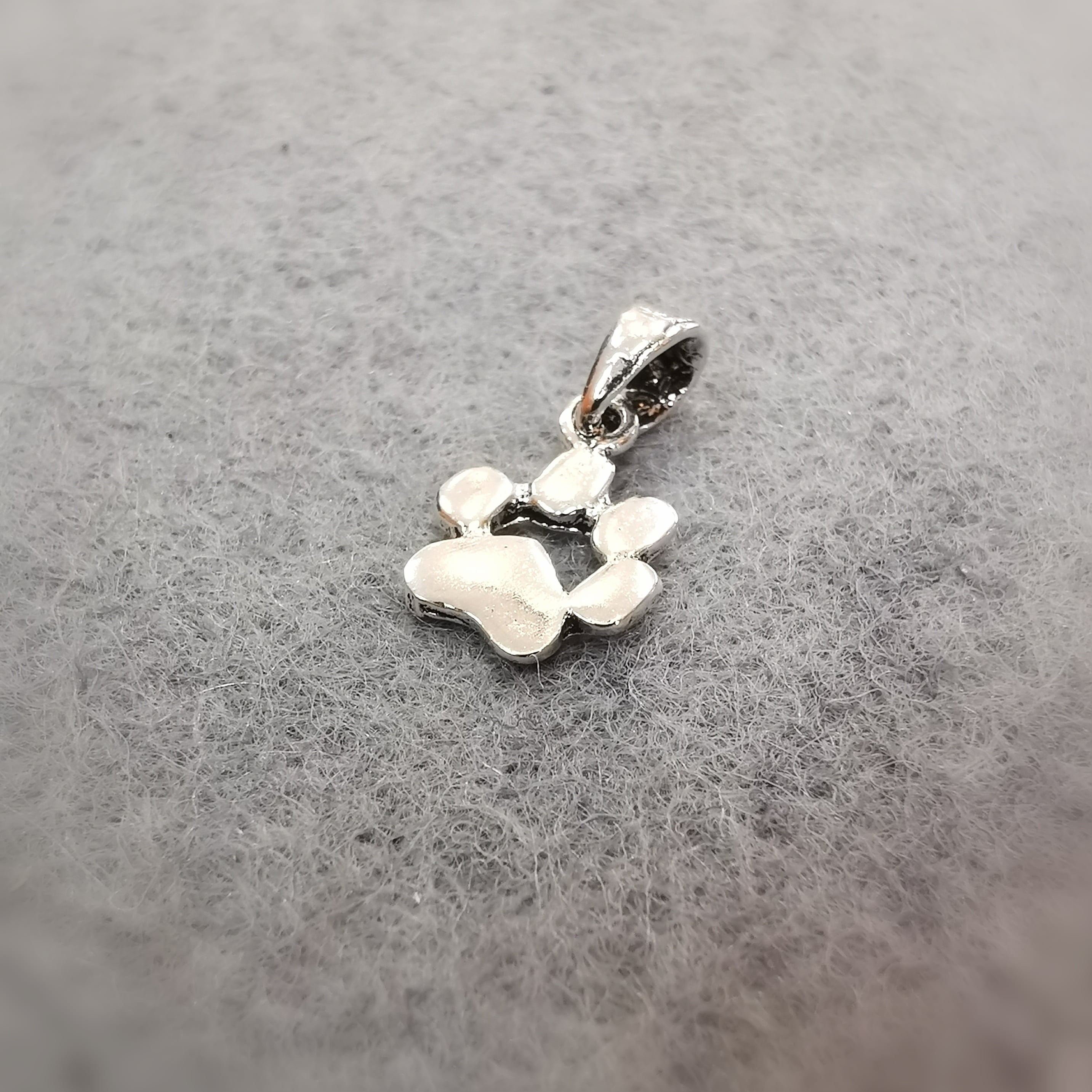 🐾 Pfote Tatze Anhänger aus Sterlingsilber – Seelenverbindung & Liebe