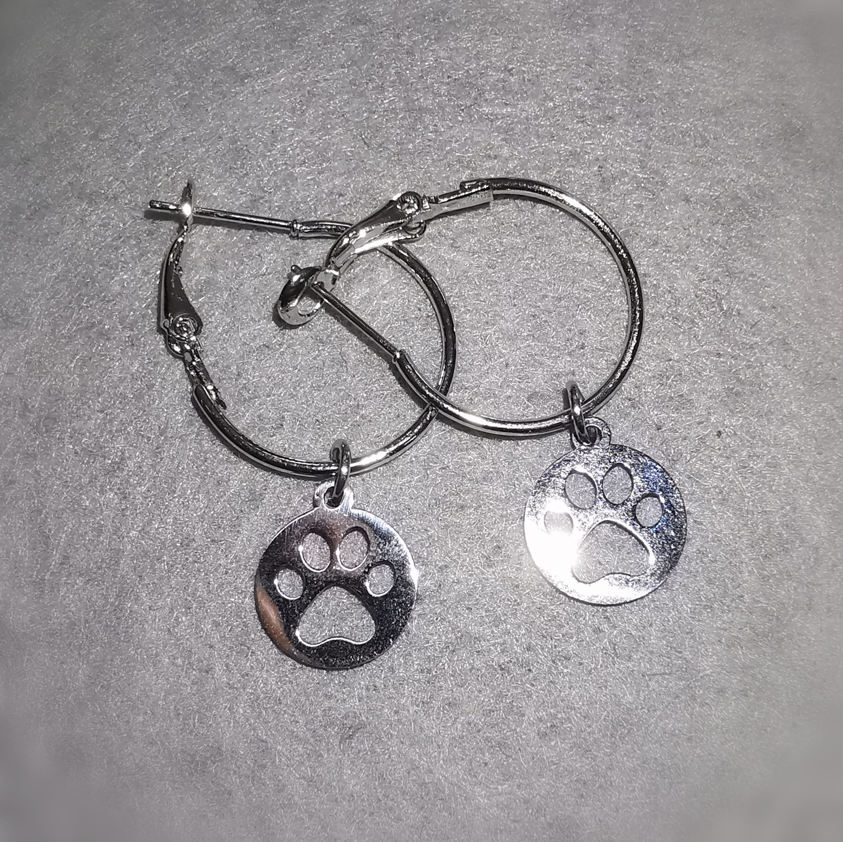 🐾 Pfoten Tatzen Ohrringe Hoops Creolen Edelstahl Hund Katze, Pfötchen, Krafttier –  Seelenverbindung