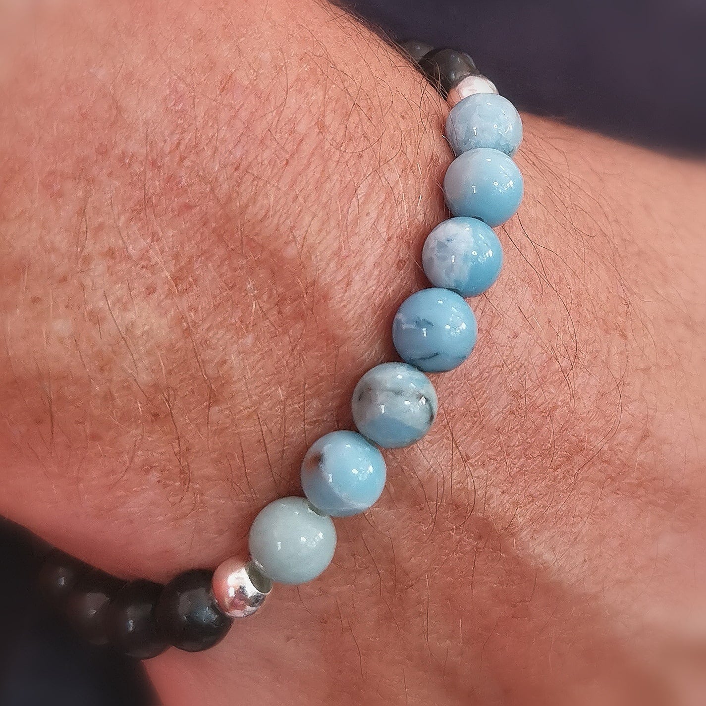 Larimar Shungit Edelstein KarmaArmband, geweiht für Ausdauer & Schutz