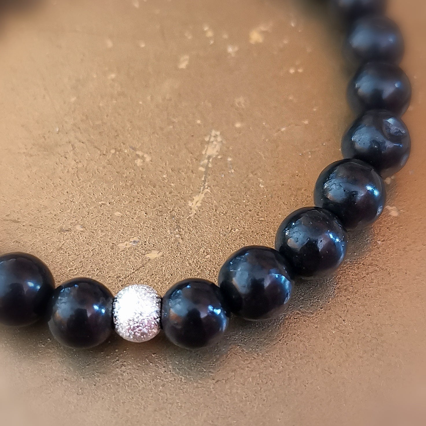 Edel Schungit Aura Schutz Karma Armband Glitzerperle – geweiht für innere Stärke & energetische Reinigung