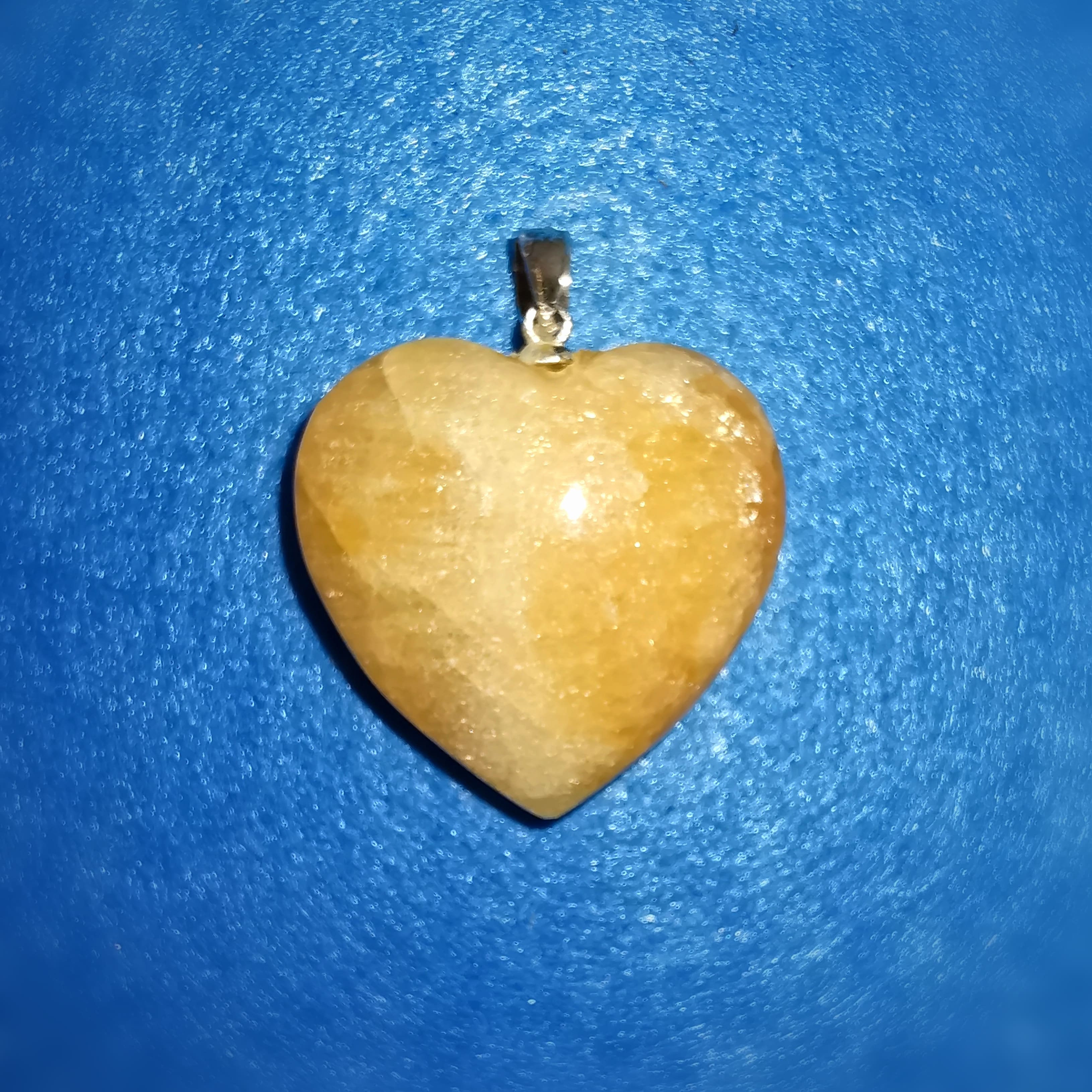🧡 Orangencalcit Herz Edelstein Heilstein Anhänger – Lebensfreude & Sonnenkraft