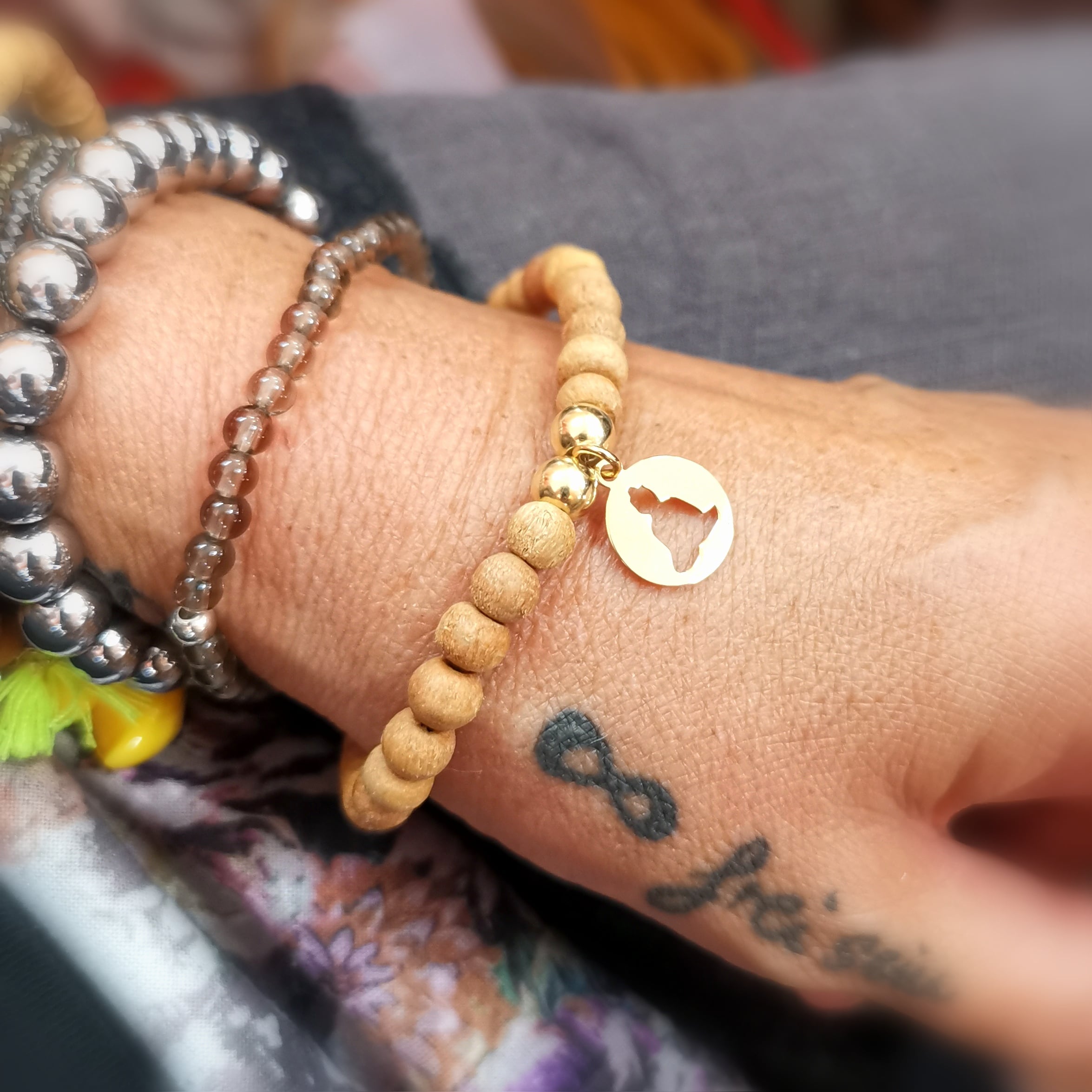Sandelholz Buddha Karma Armband – geweiht für Glück, Gelassenheit & Harmonie