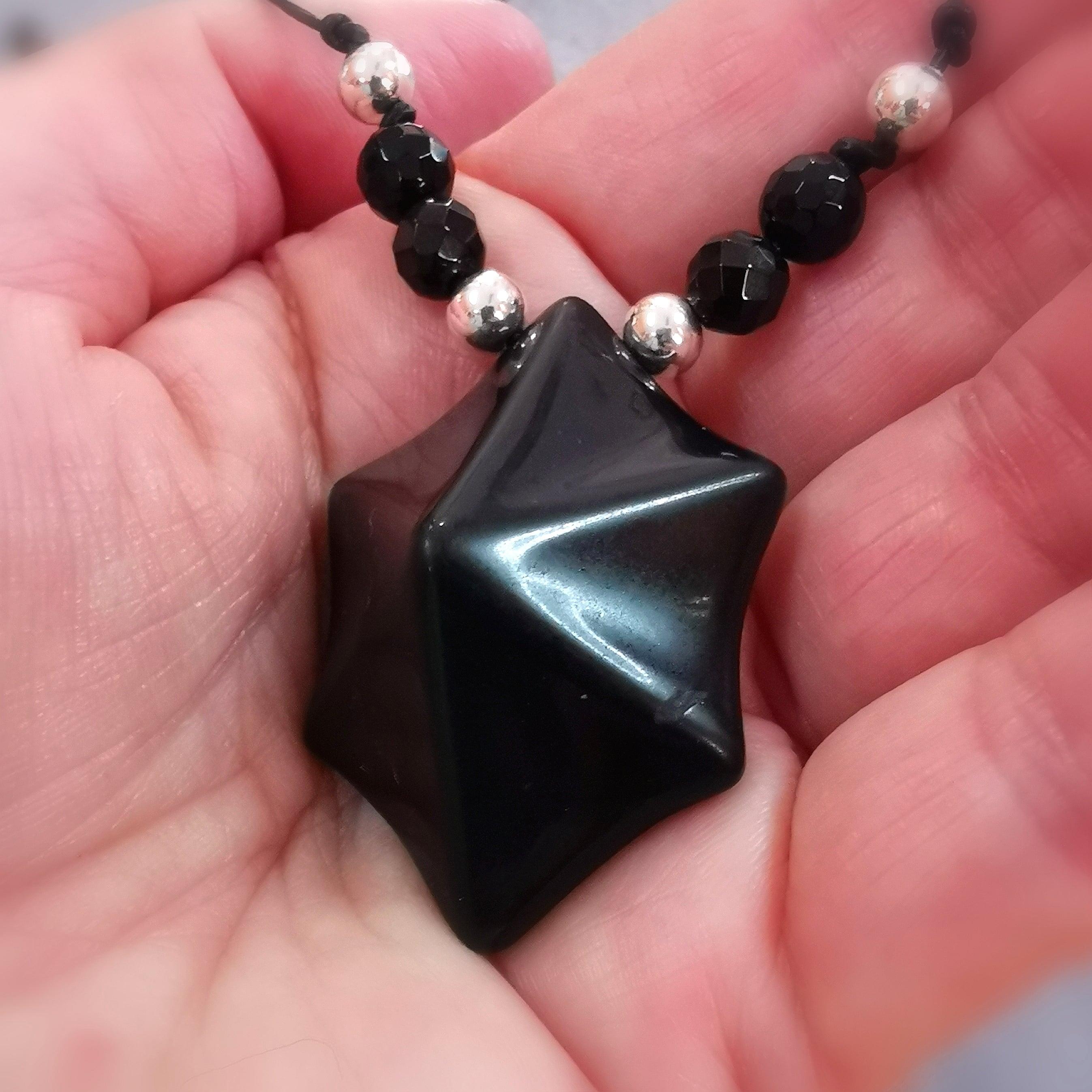 Onyx Polarstern Edelstein Kette – geweiht für Erdung, Klarheit & Seelenführung