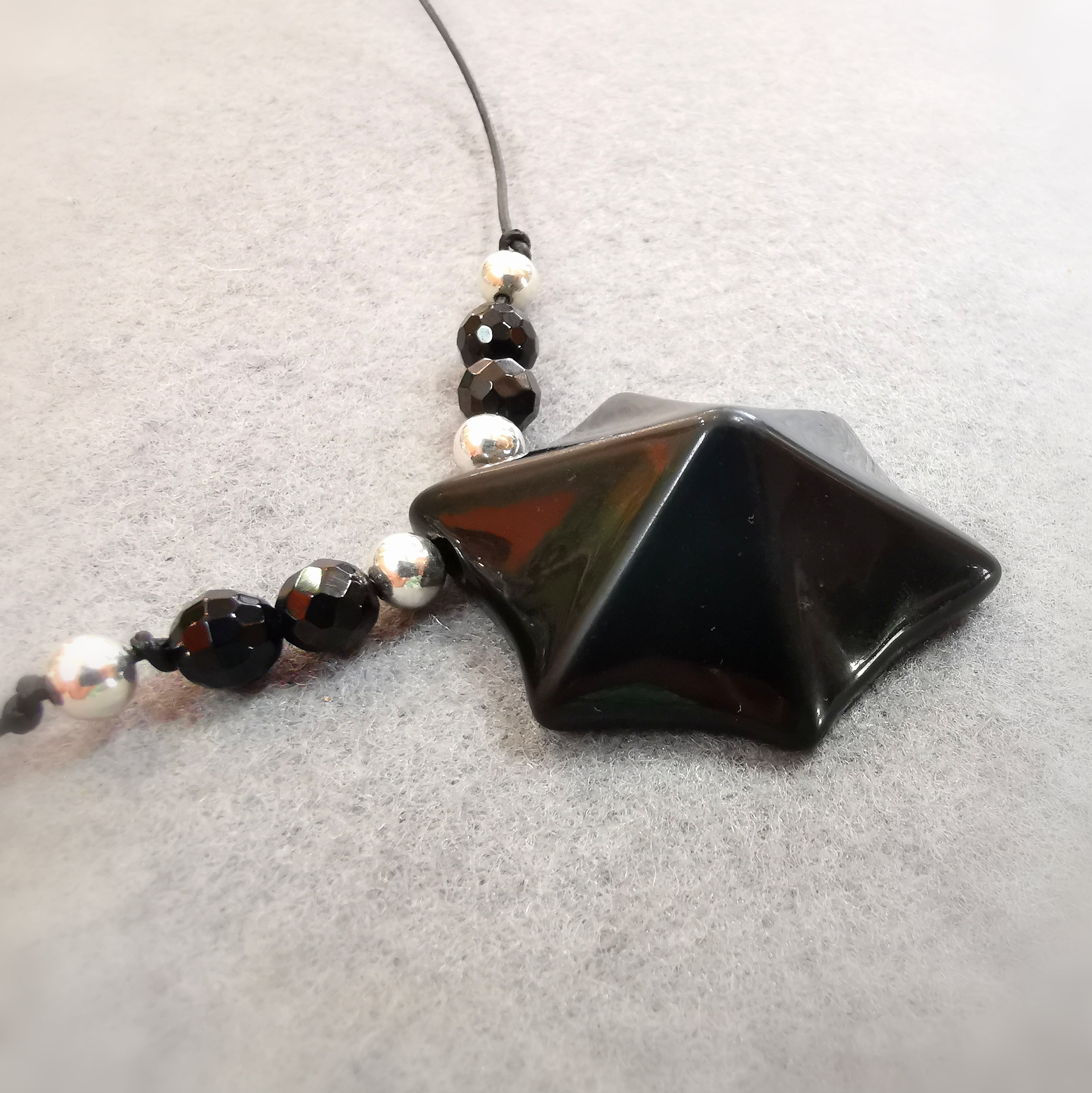 Onyx Polarstern Edelstein Kette – geweiht für Erdung, Klarheit & Seelenführung