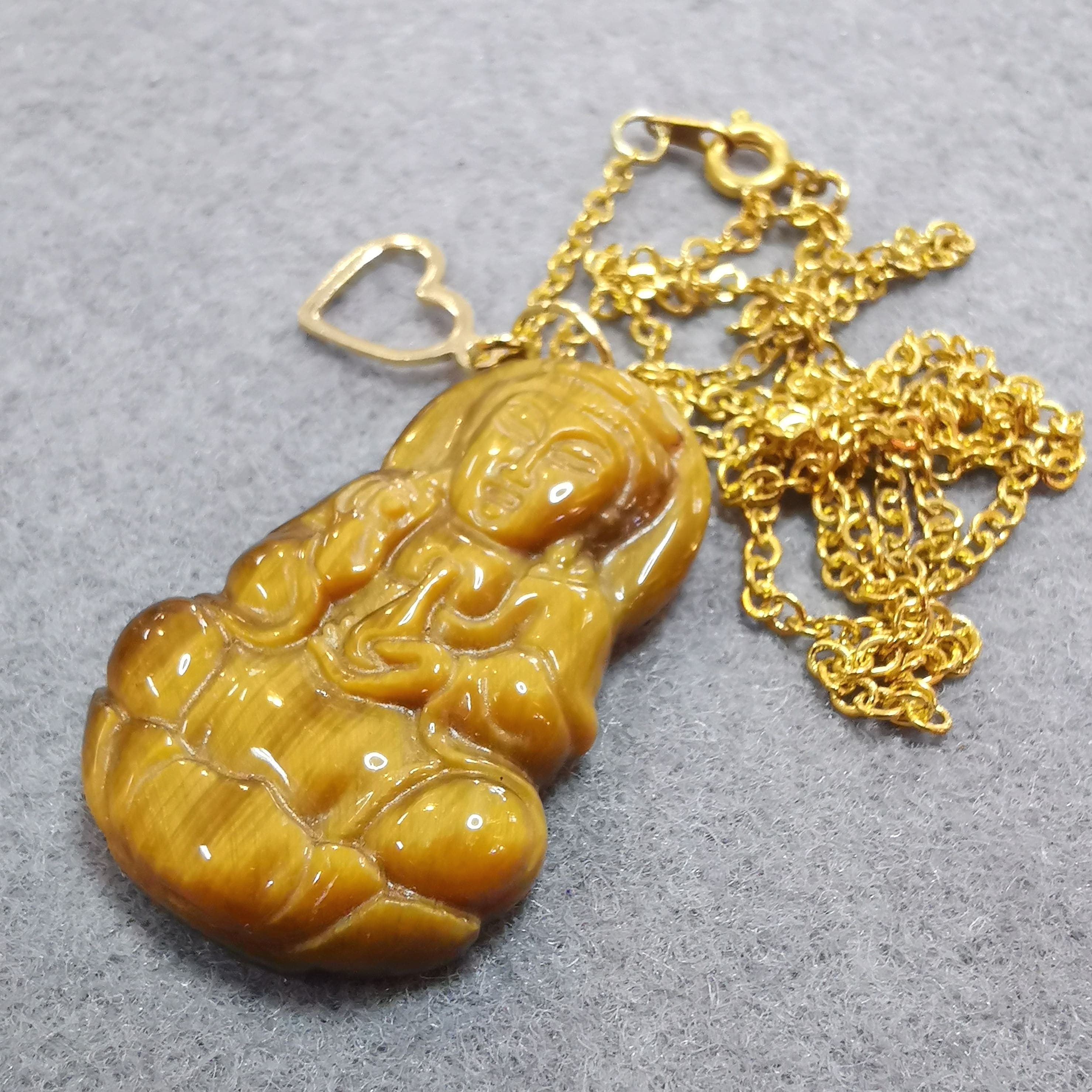 Mond Göttin Quan Yin, igerauge Edelstahl gold Boho Symbol Kette - Liebe, Weisheit & inneren Frieden