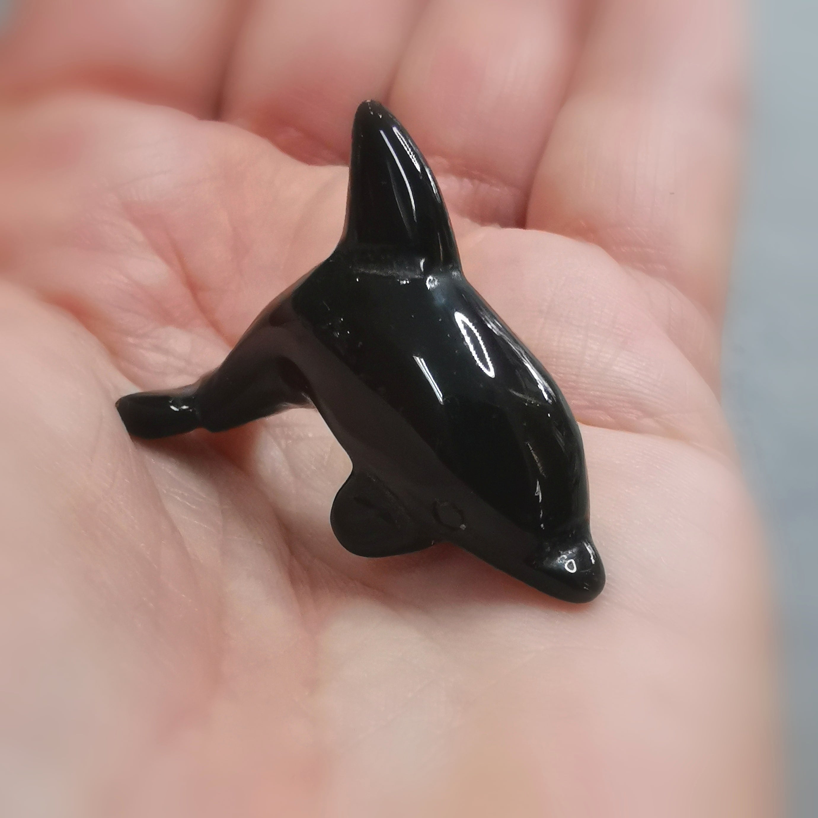 🐬 Onyx Delfin Edelstein Standfigur – geweiht für Lebensfreude & Schutz