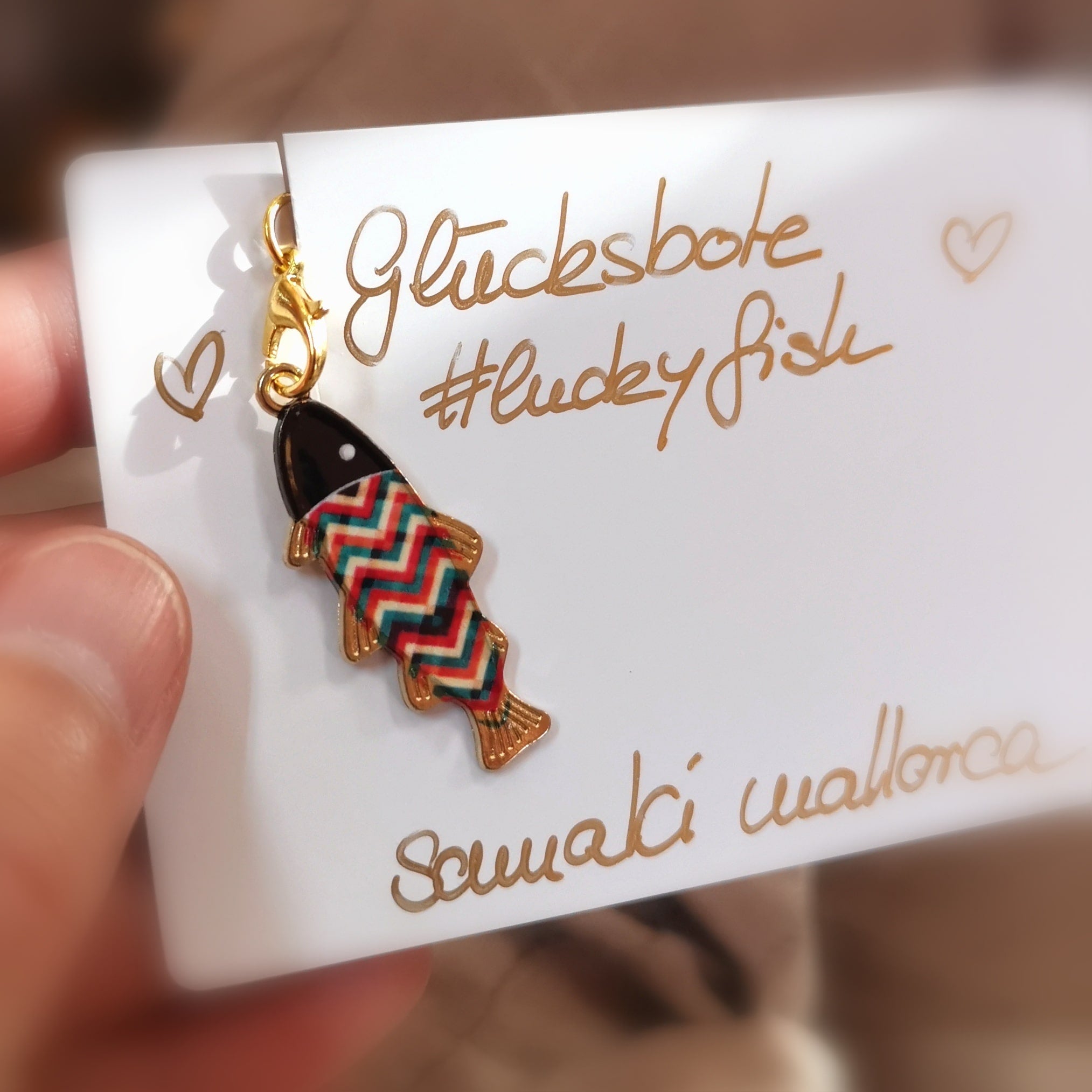 🐟 Gold Edelstahl Lucky Fish Schlüsselanhänger – dein farbenfroher Glücksbote