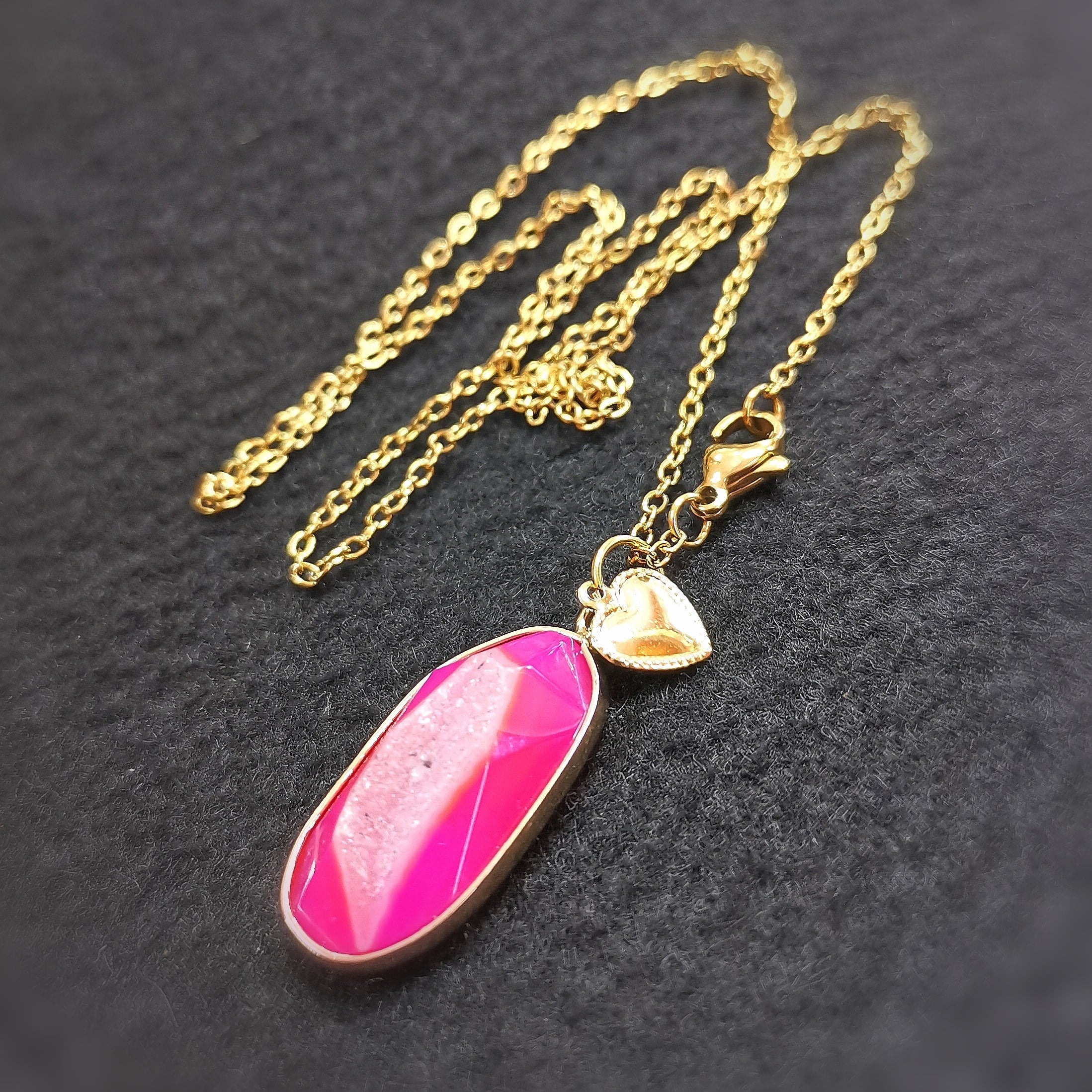 💖 Pink Achat Herz Karma Edelstein Kette – geweiht für Liebe & Lebensfreude