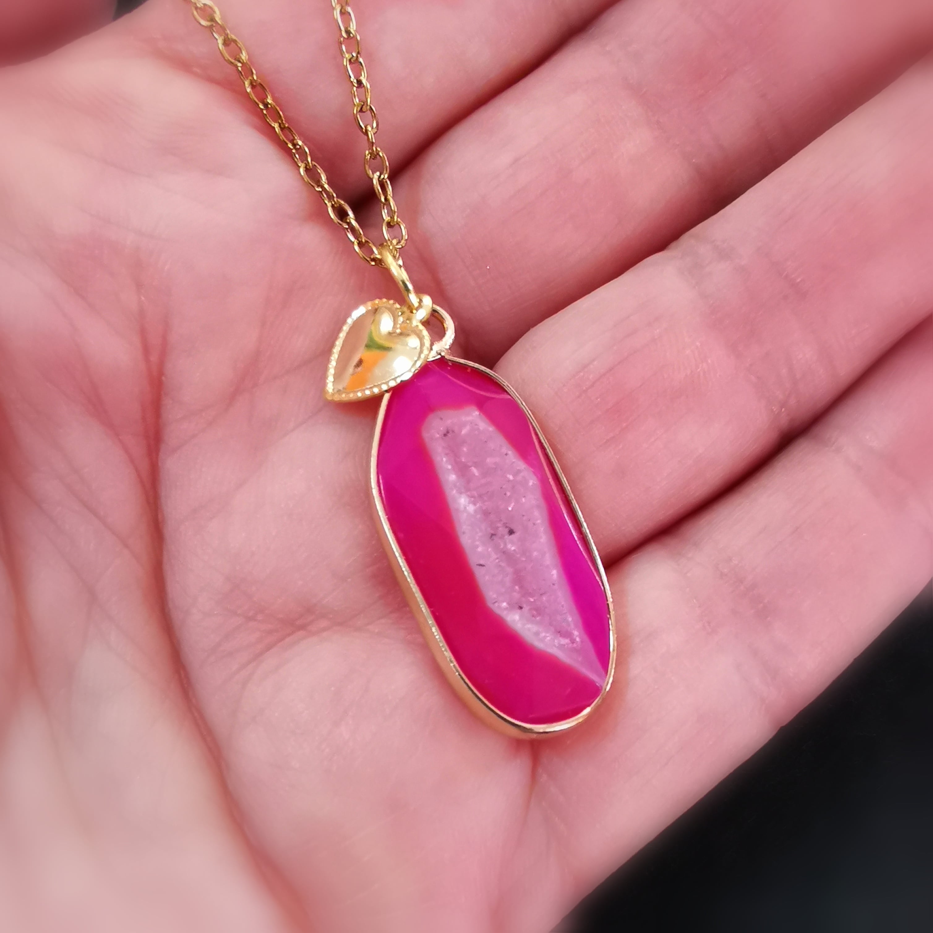 💖 Pink Achat Herz Karma Edelstein Kette – geweiht für Liebe & Lebensfreude