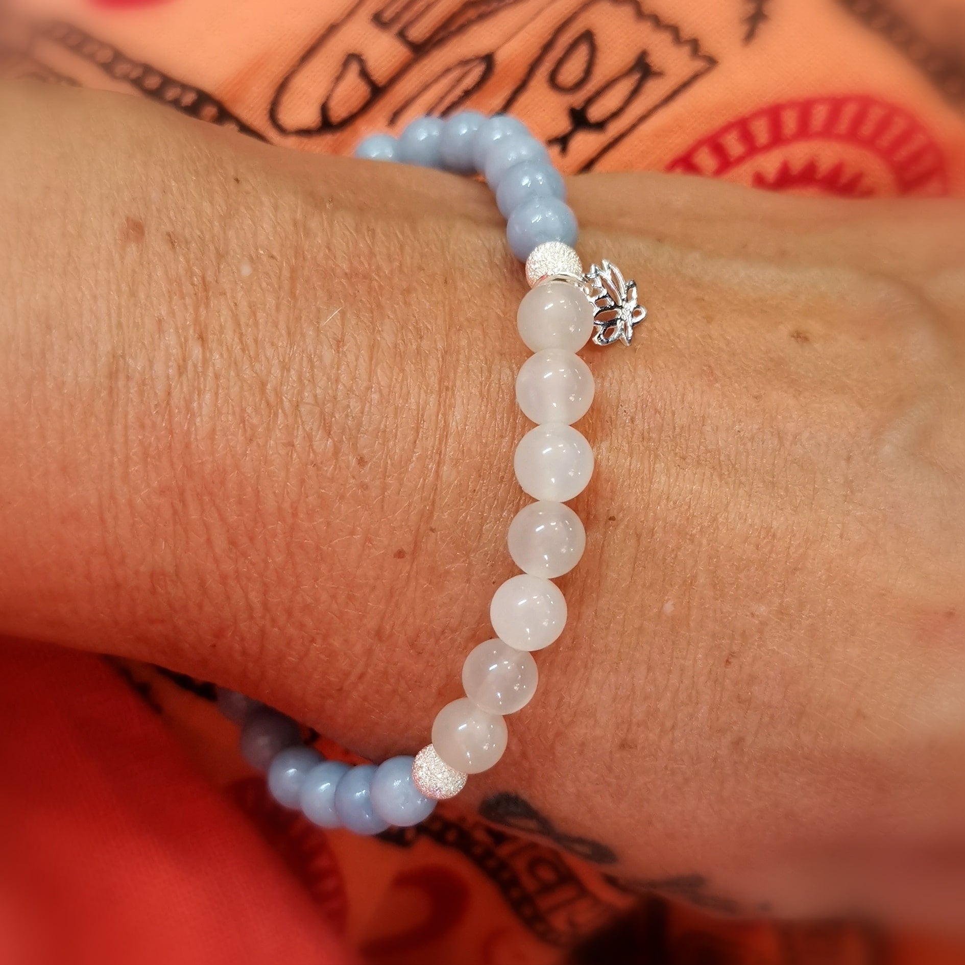 Mondstein & Angelit Lotus Karma Edelstein Armband – geweiht für Harmonie, Schutz & Sein