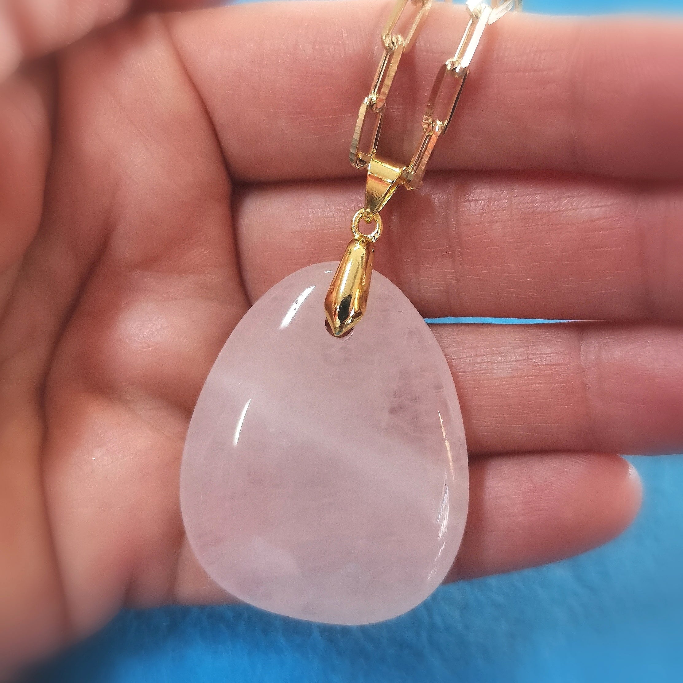 Rosenquarz Edelstein Amulett Gold Karma Kette – geweiht für Eigenliebe