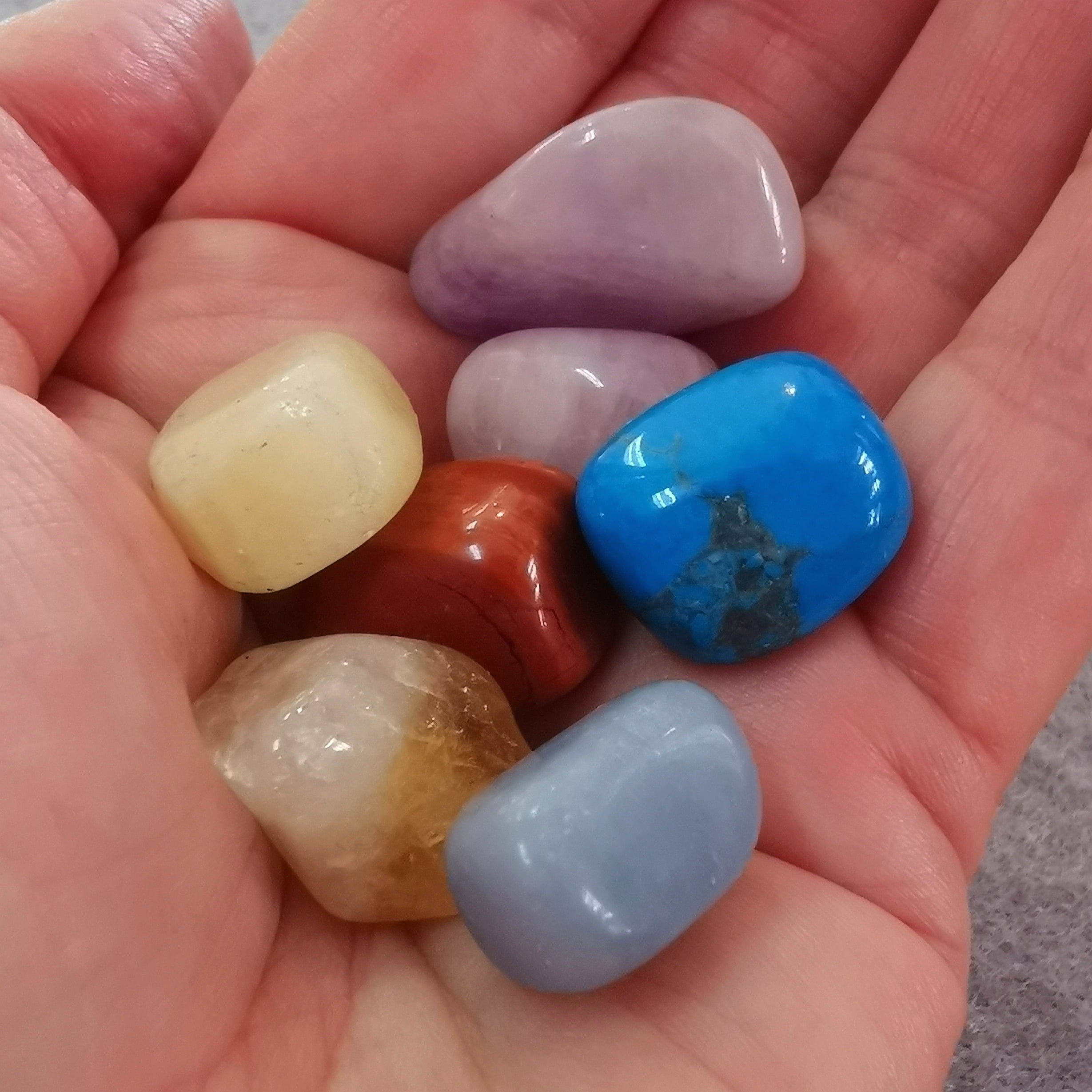 Chakra Balance Spiralen Anhänger Leder Kette – OM & 7 Edelsteine