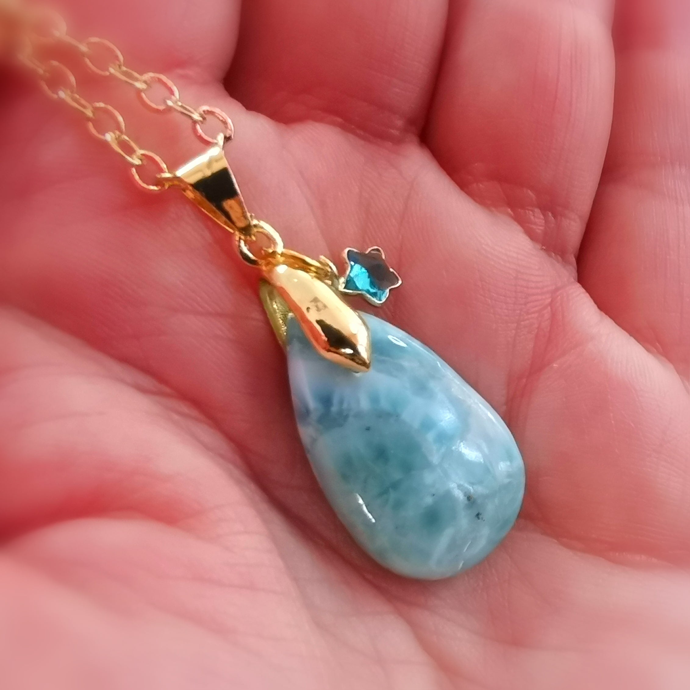 Larimar Seestern Karma Edelstein Kette Gold – Leichtigkeit