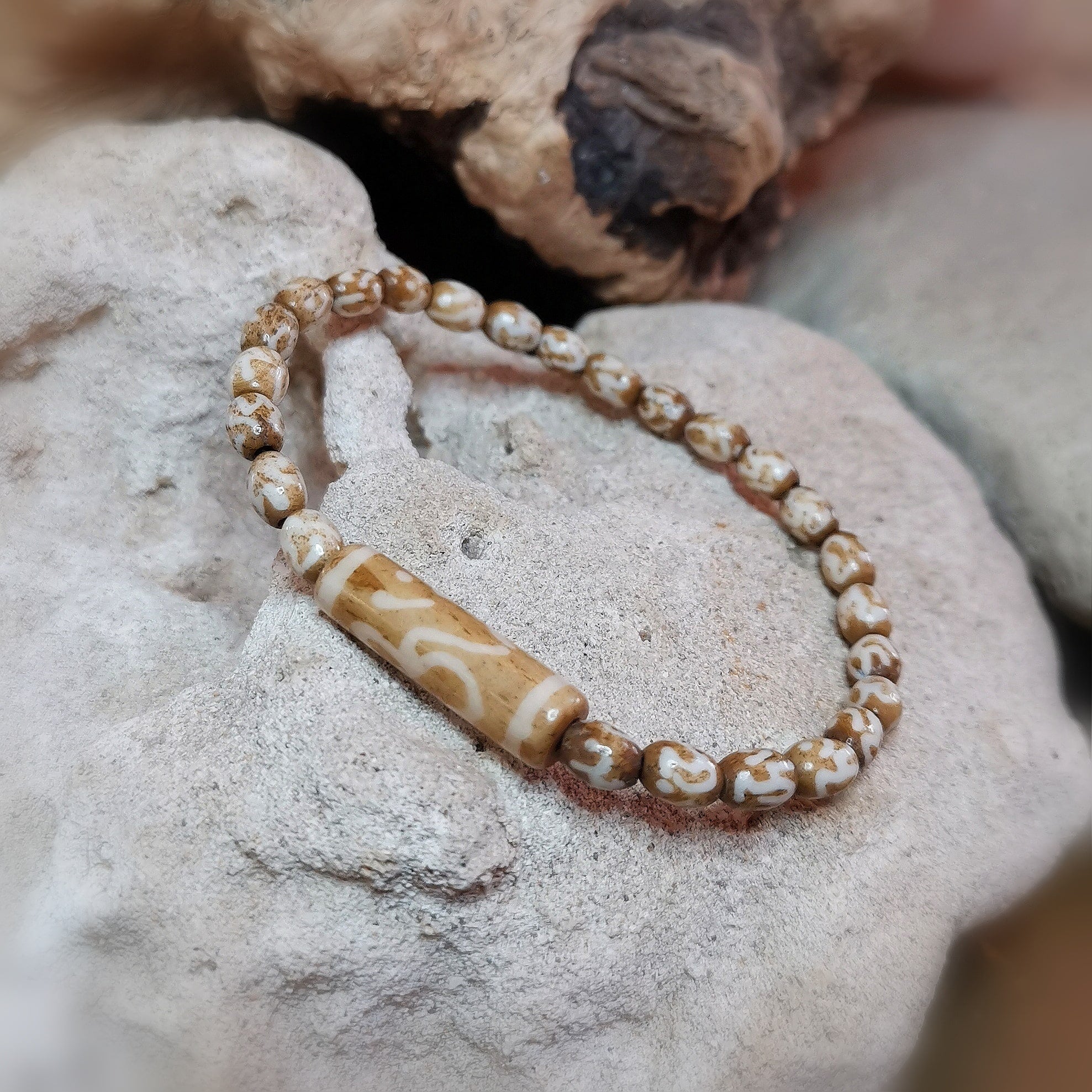 Knochen Ethno Armband – Kraft, Lebenswille & innere Stärke
