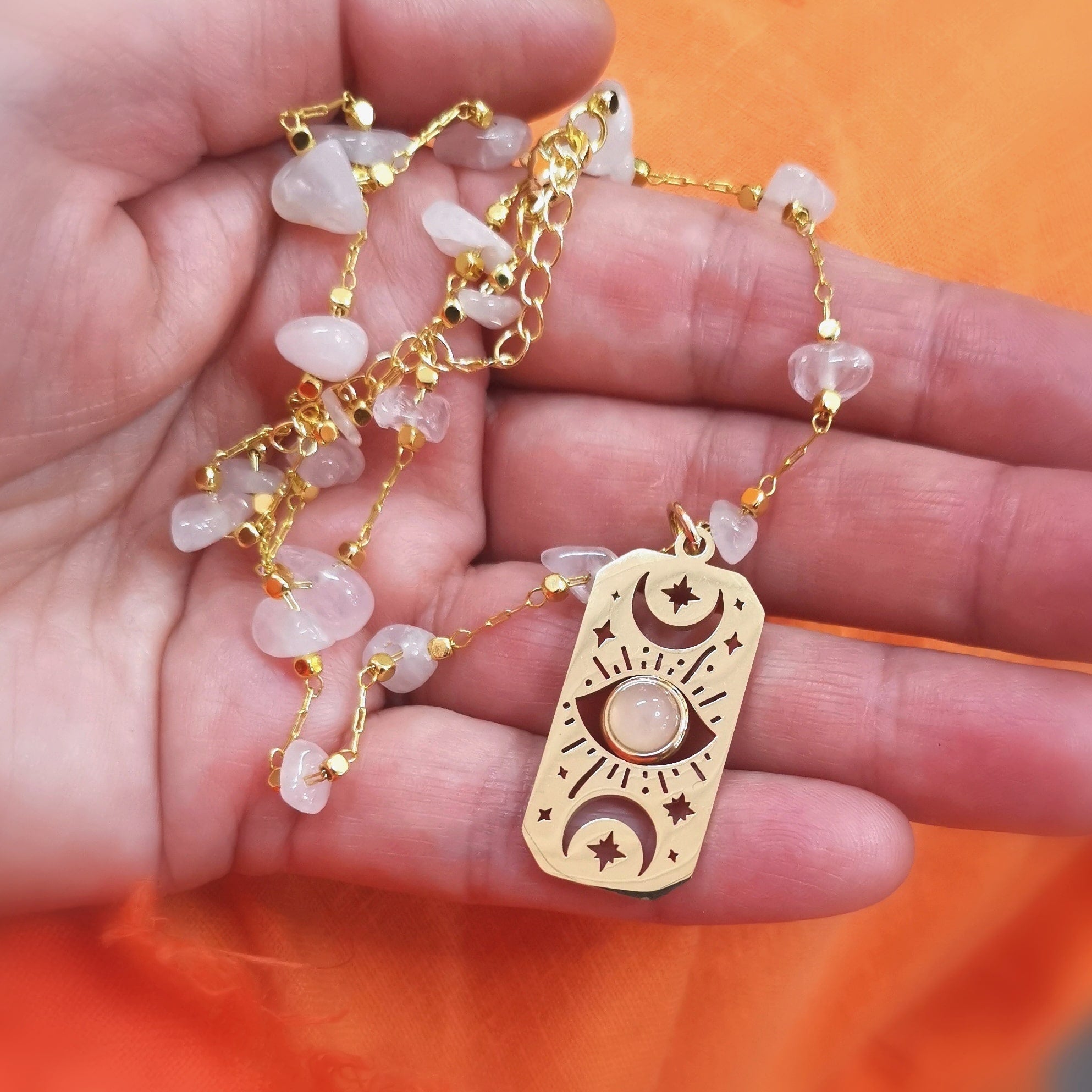 Allsehendes Auge & Rosenquarz Karma Kette – für Liebe, Schutz & Bewusstsein
