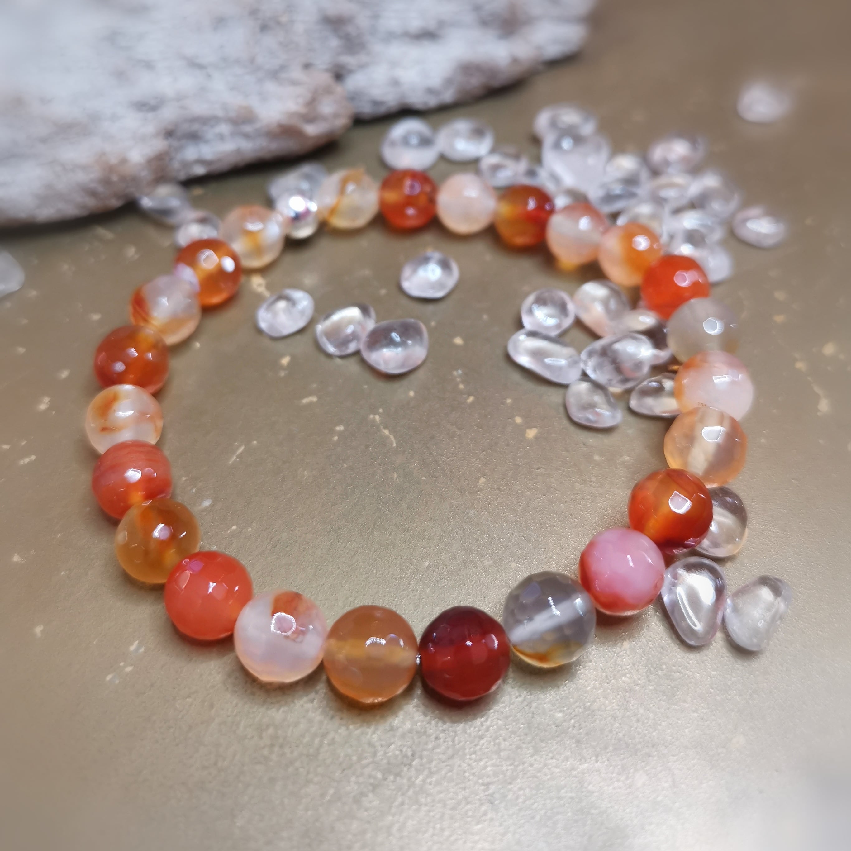 Carneol Edelstein Heilstein Armband 8 mm – geweiht für Lebensfreude