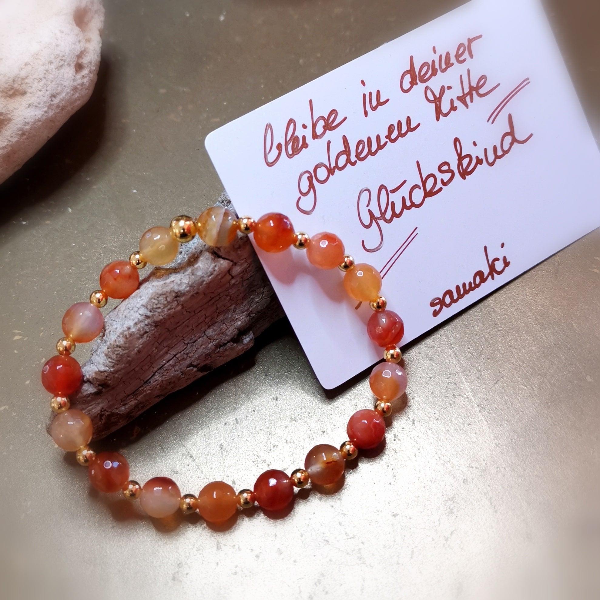 Carneol Gold Edelstahl Yoga Karma Armband – bleibe in deine goldenen Mitte