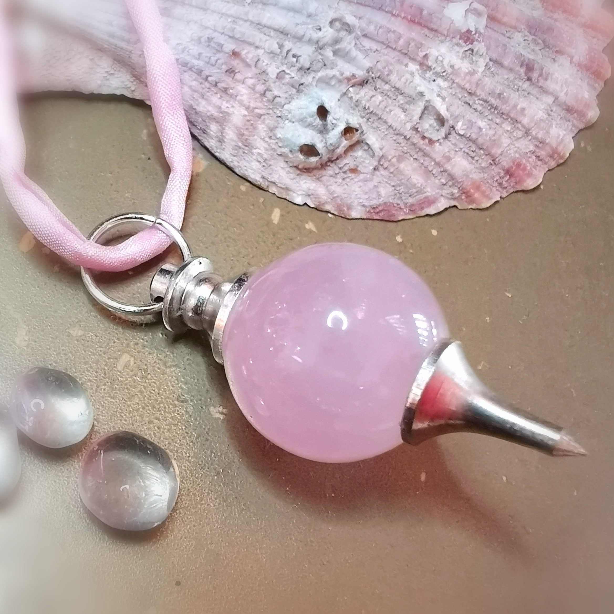 Rosenquarz Edelstein Pendel Kette – Liebe, Vertrauen & Herzenergie