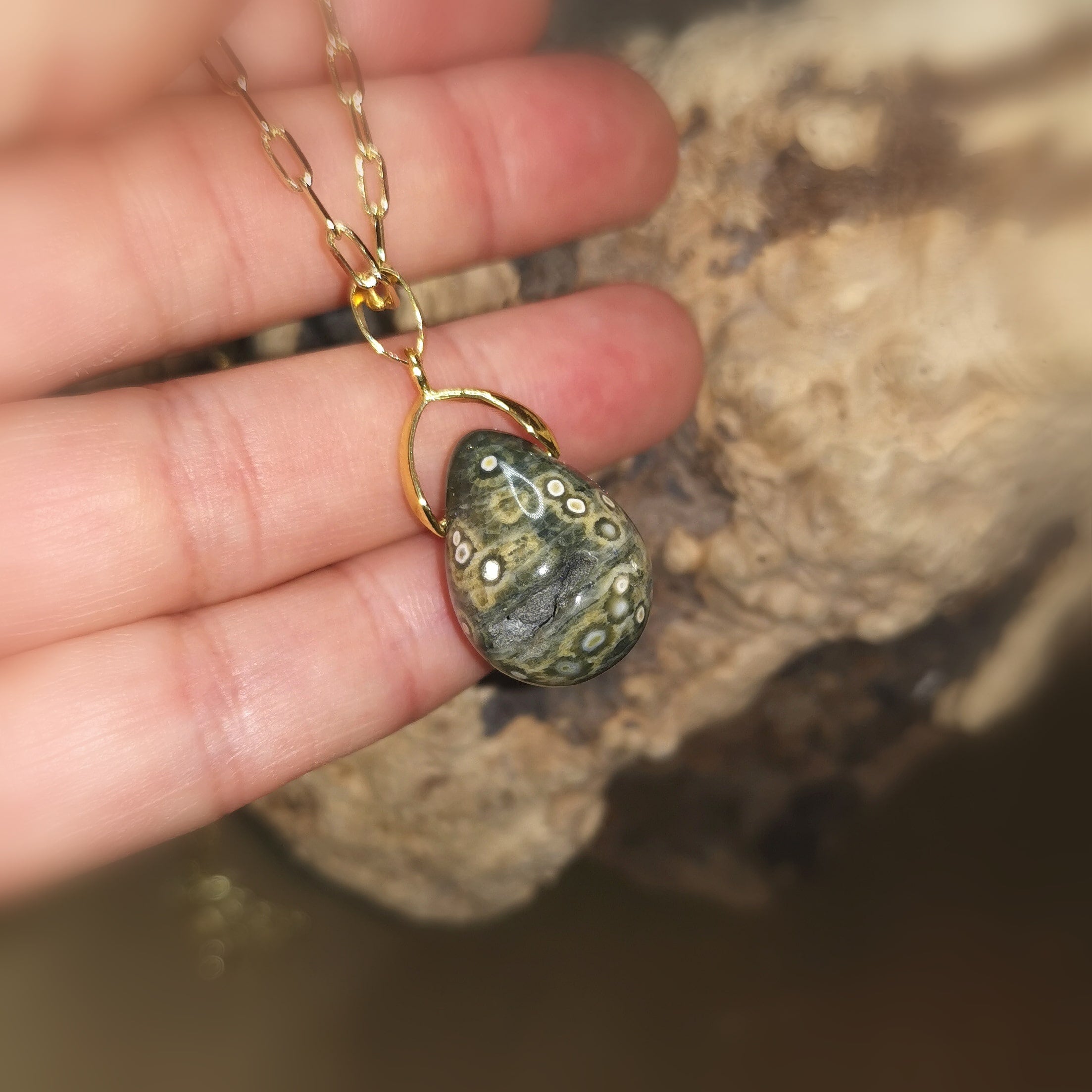 Ozeanjaspis Edelstein Kette Gold Edelstahl – Energie des Lebens