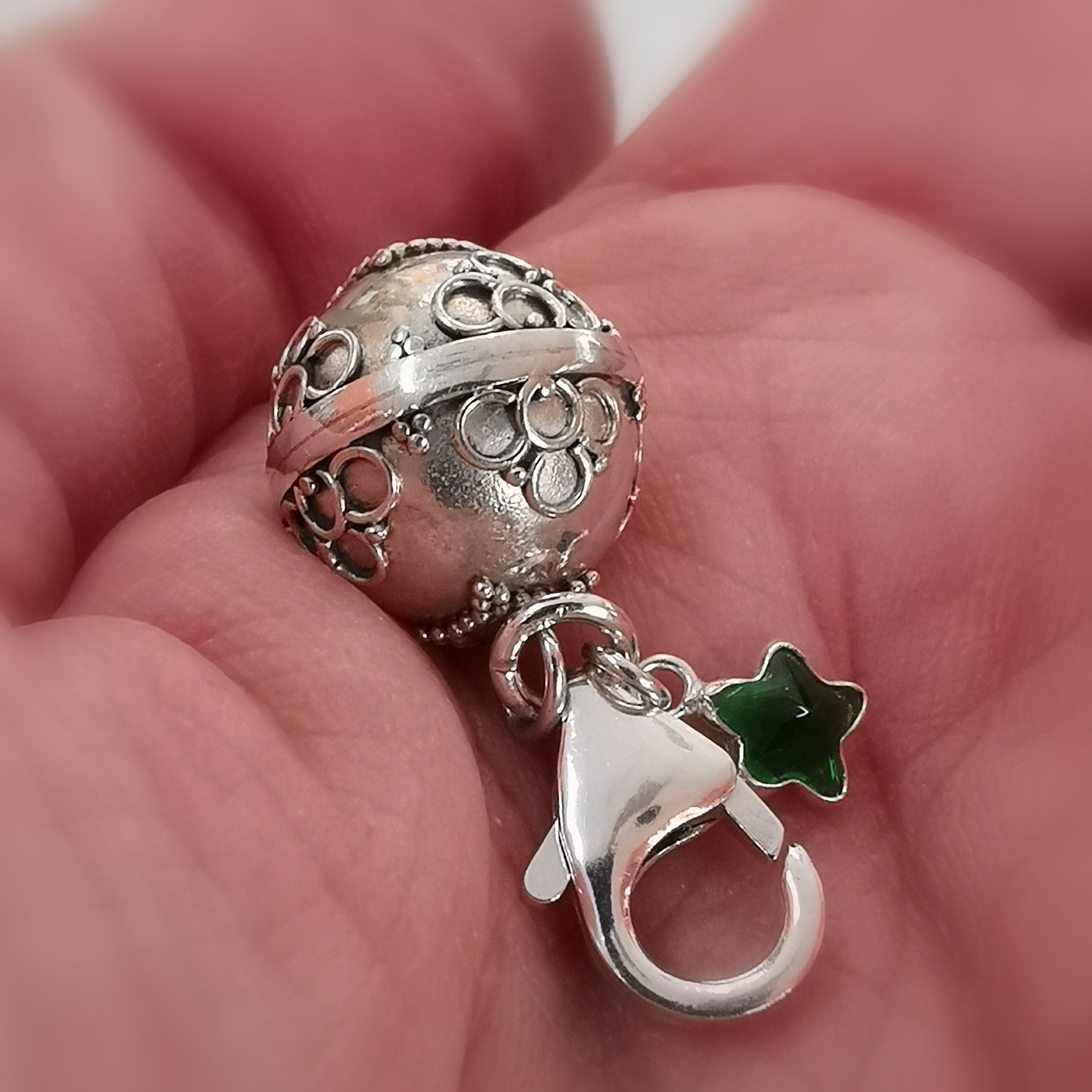 Engelsrufer Charm mit Seestern – geweiht für Vertrauen & Lebensfreude