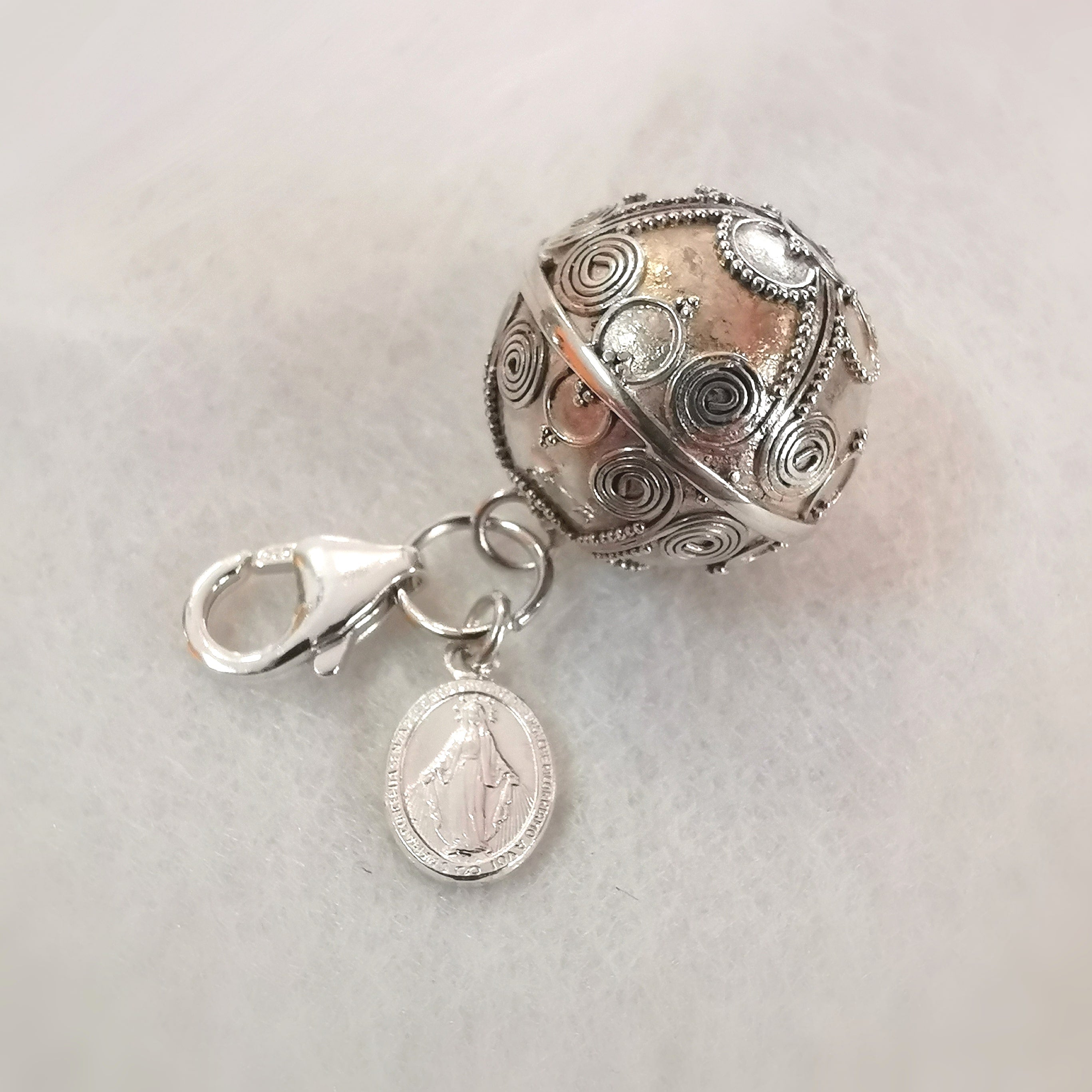 Maria Engelsrufer Anhänger Charm  – geweiht für Trost, Schutz & Liebe