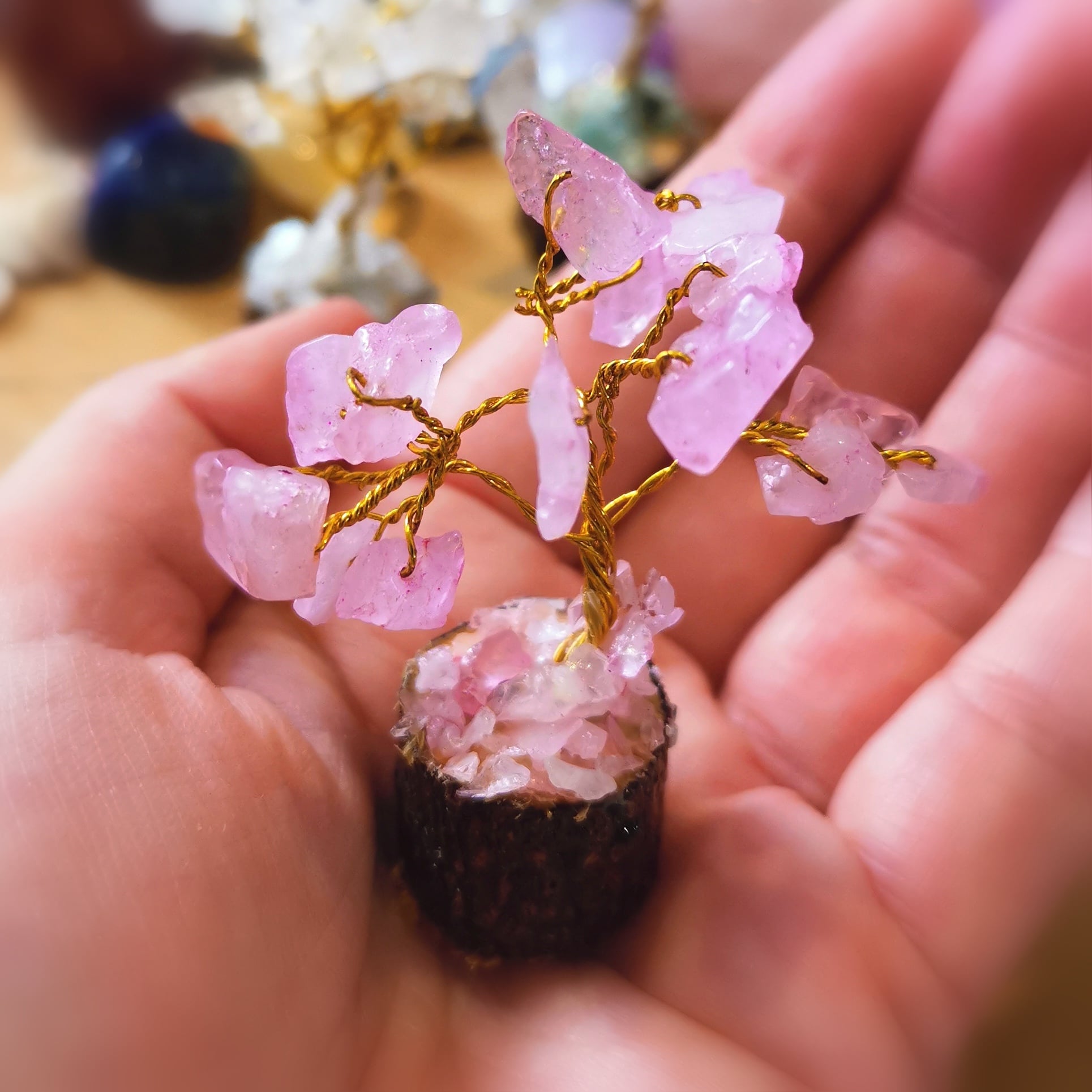 Lucky Tree Rosenquarz Edelstein – Lebensbaum der Liebe & des Glücks