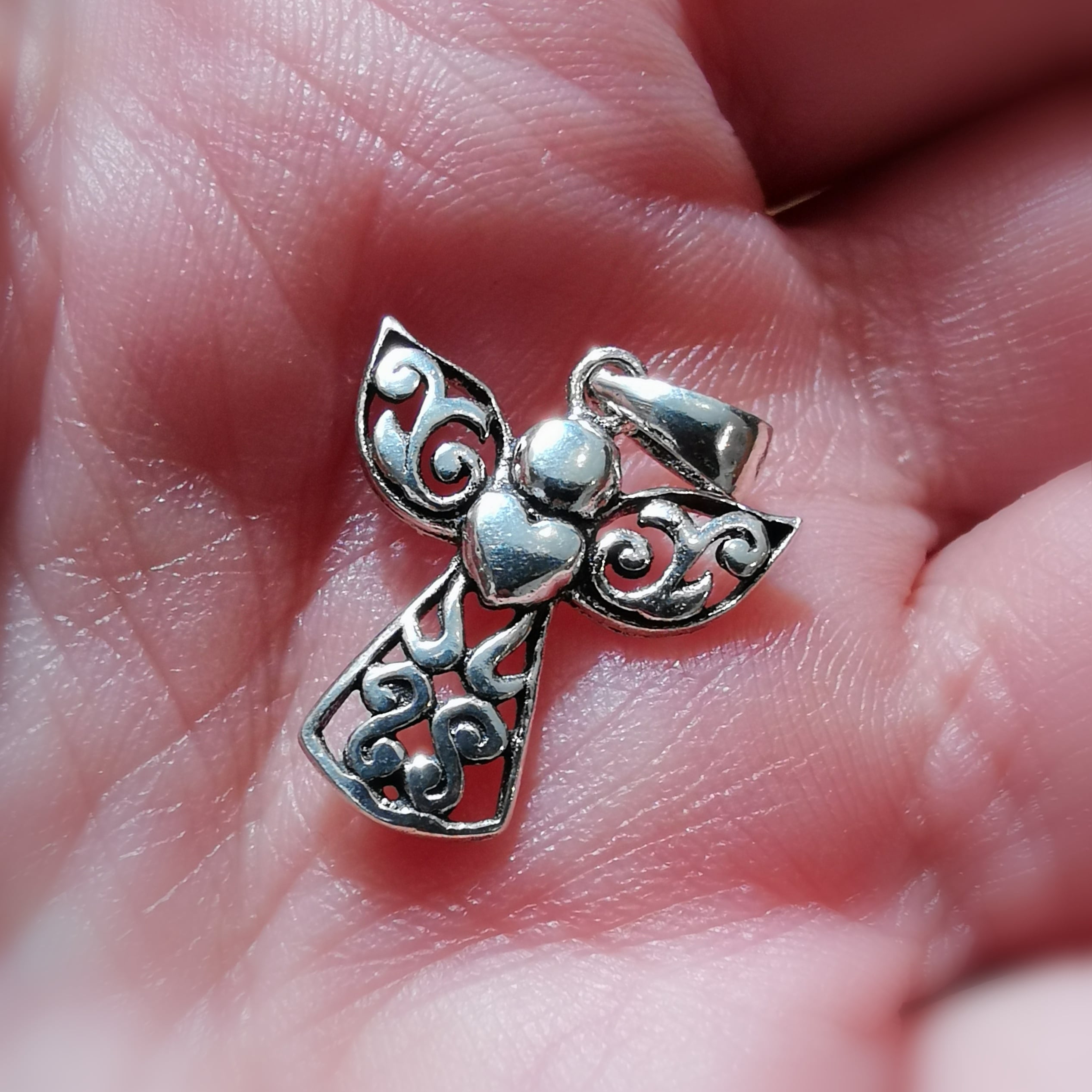 Schutzengel Anhänger mit Herz – geweiht für Liebe & Geborgenheit