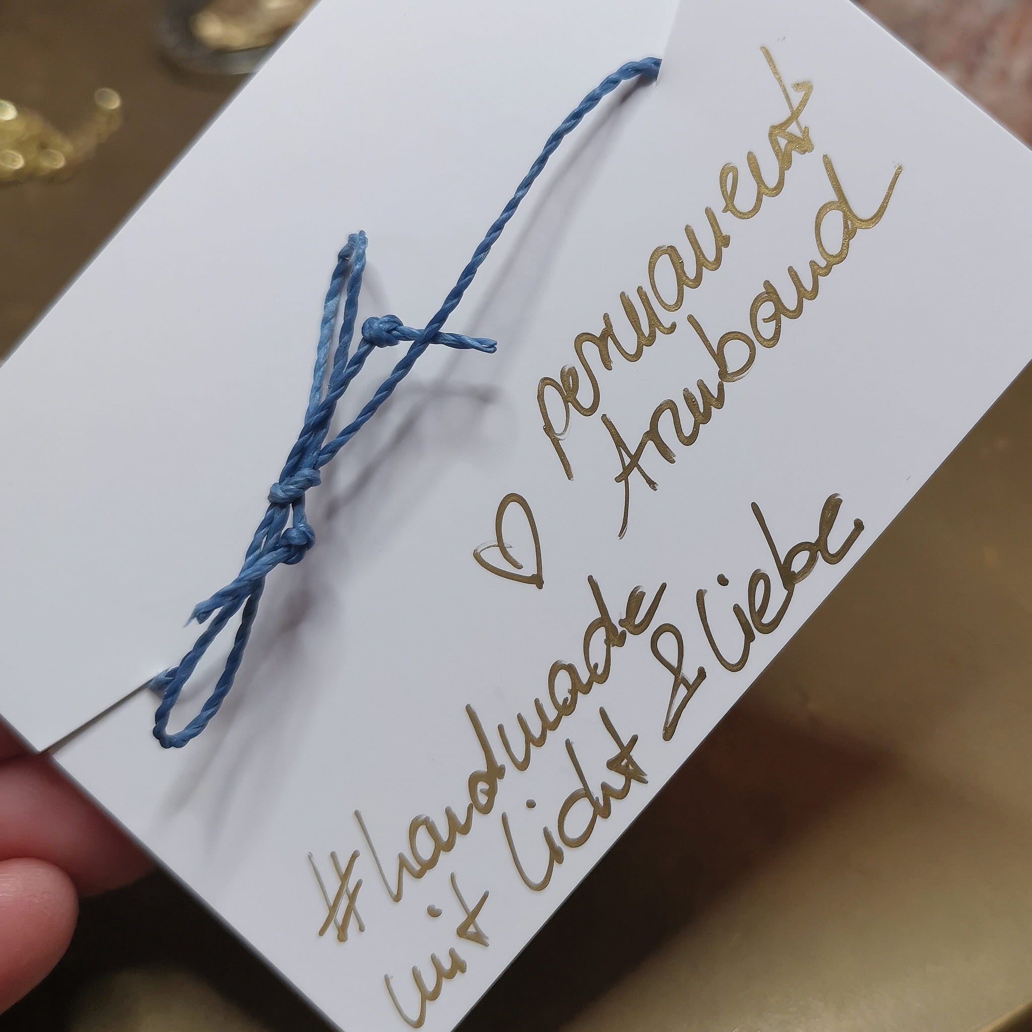 Permanentes Armbändchen Walflosse – geweiht für Urvertrauen, Schutz