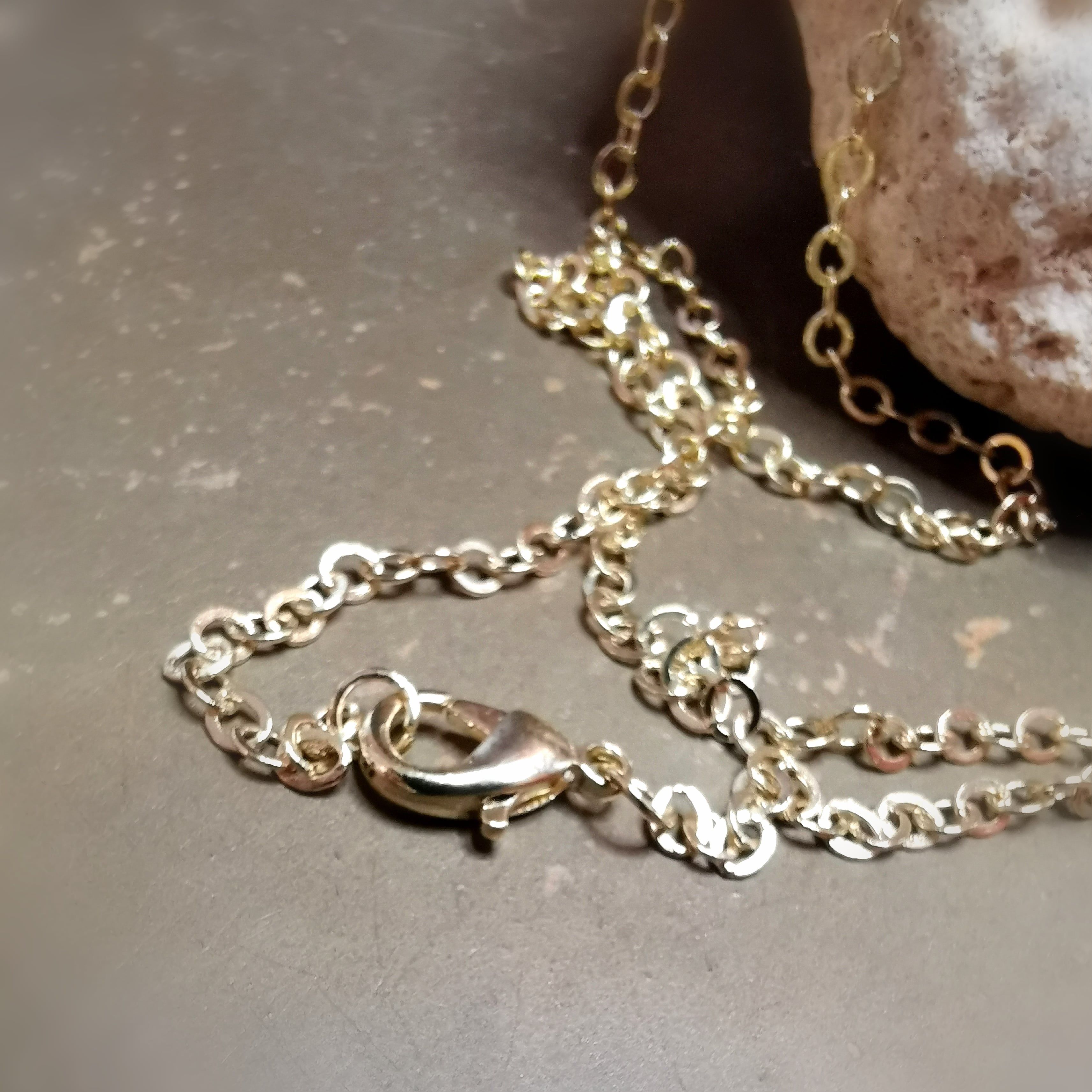 Labradorit Engel Karma Edelstein Kette – Gold Edelstahl · geweiht für Schutz & innere Harmonie