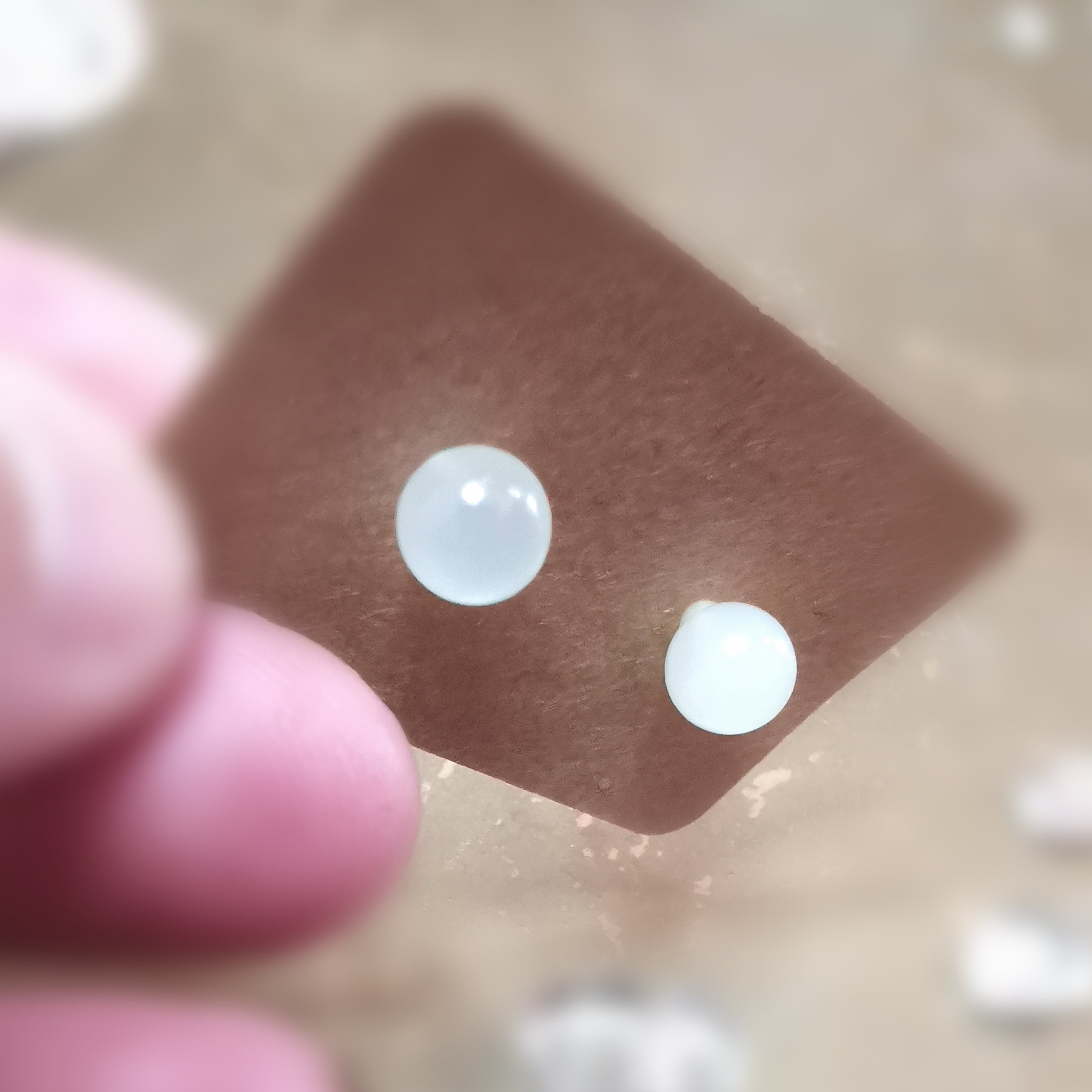 Jade / Serpentin Edelstein Ohrstecker – geweiht für Harmonie, Schutz & sanfte Balance