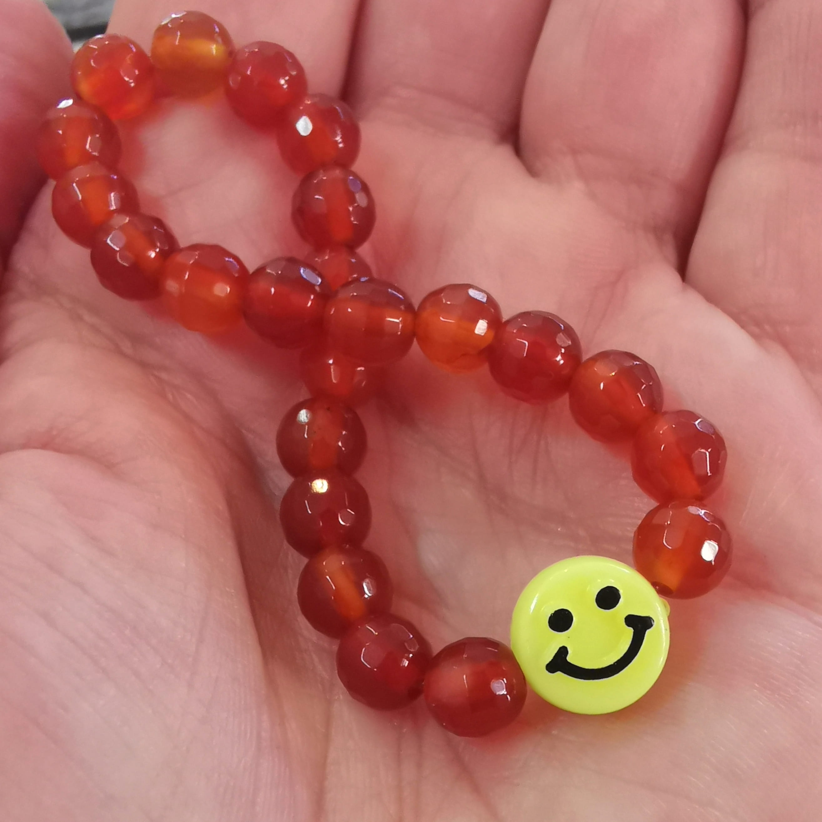Kinder Smiley Karneol Glücksachat Karma Armband – geweiht für Schutz