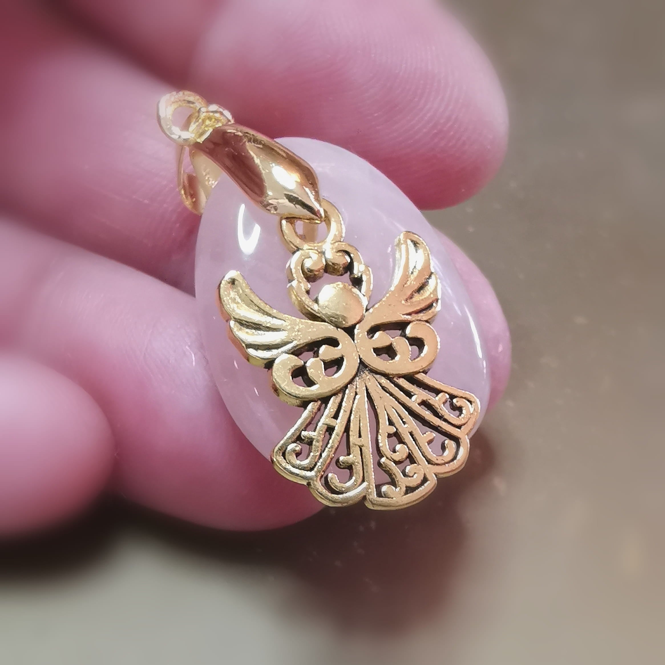 Engel Karma Herzchakra Rosenquarz Karma Anhänger ·  geweiht für Liebe, Trost & Herzheilung (Kopie)