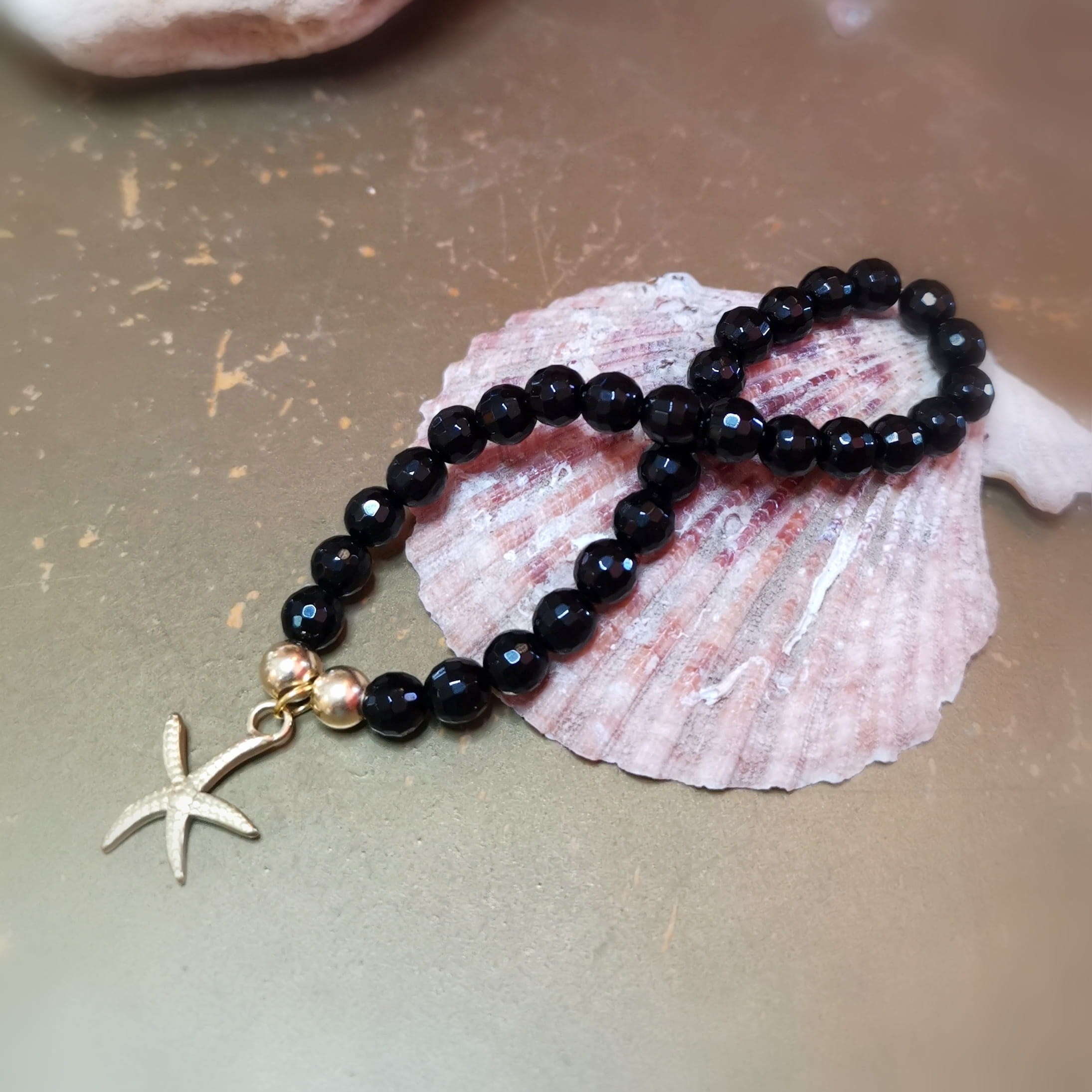 Onyx Edelstein Karma Edelstein Armband mit Seestern – für Schutz, Vertrauen & Wunder