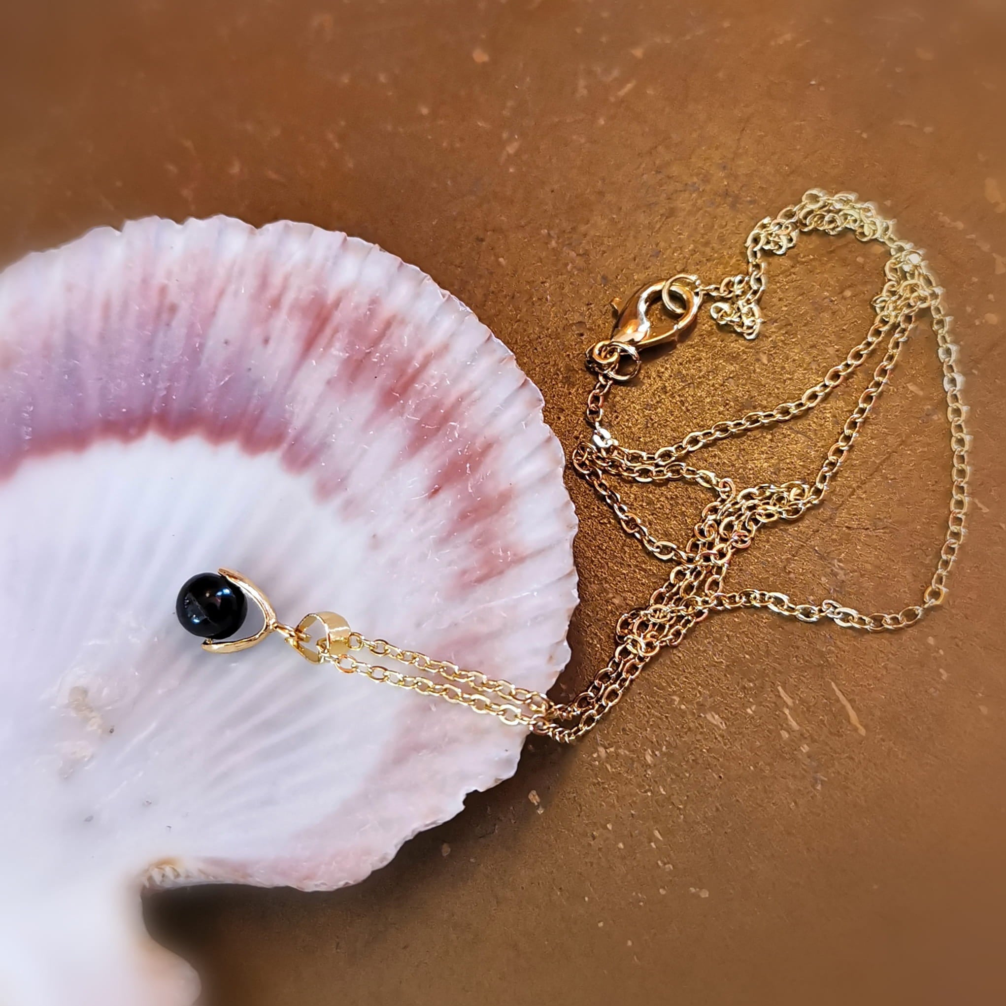 Turmalin Edelstein Yoga Gold Kette – geweiht für Erdung, Schutz & innere Stabilität