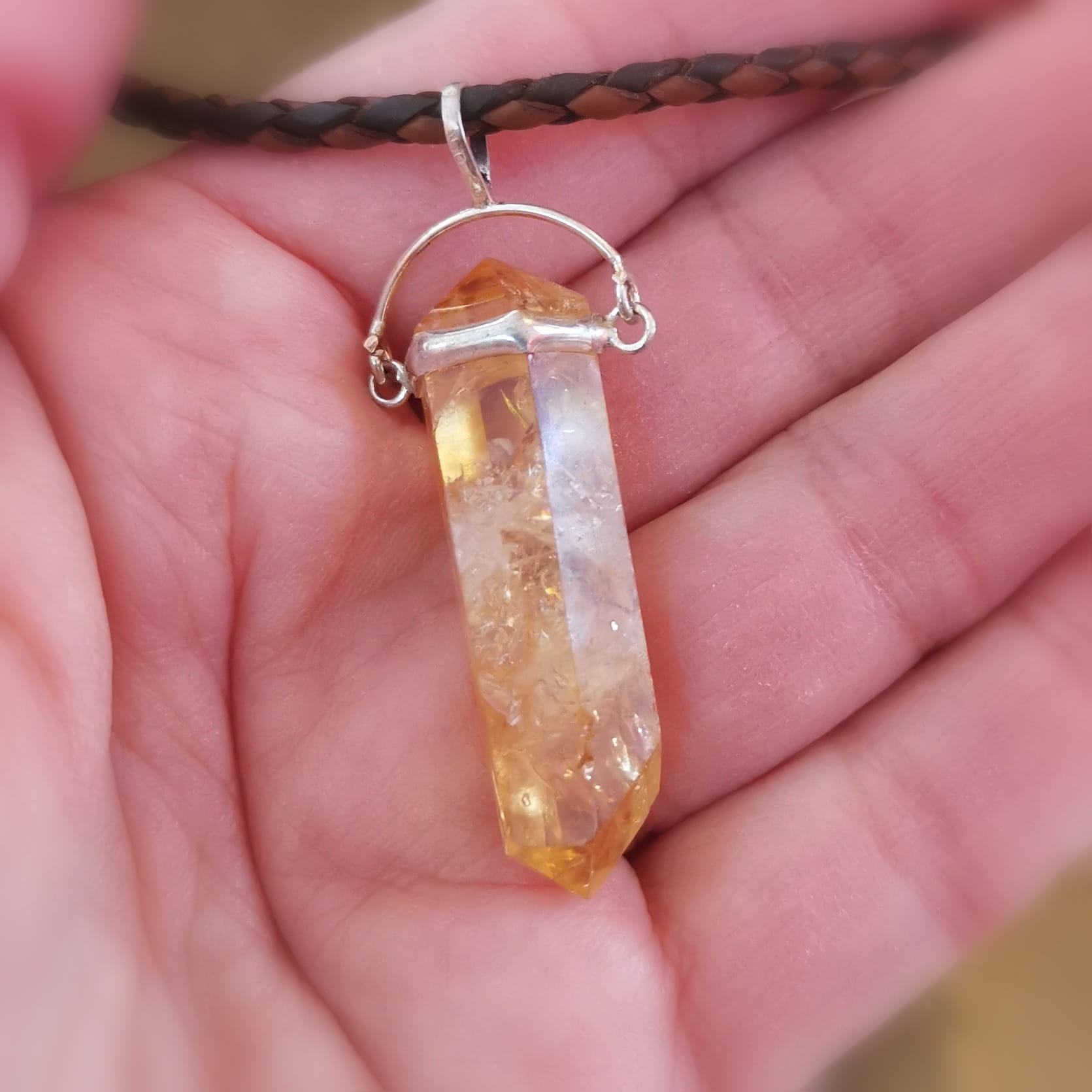 Citrin Edelstein Spitze Kette – geweiht für Lebensfreude, Selbstvertrauen & freie Energie