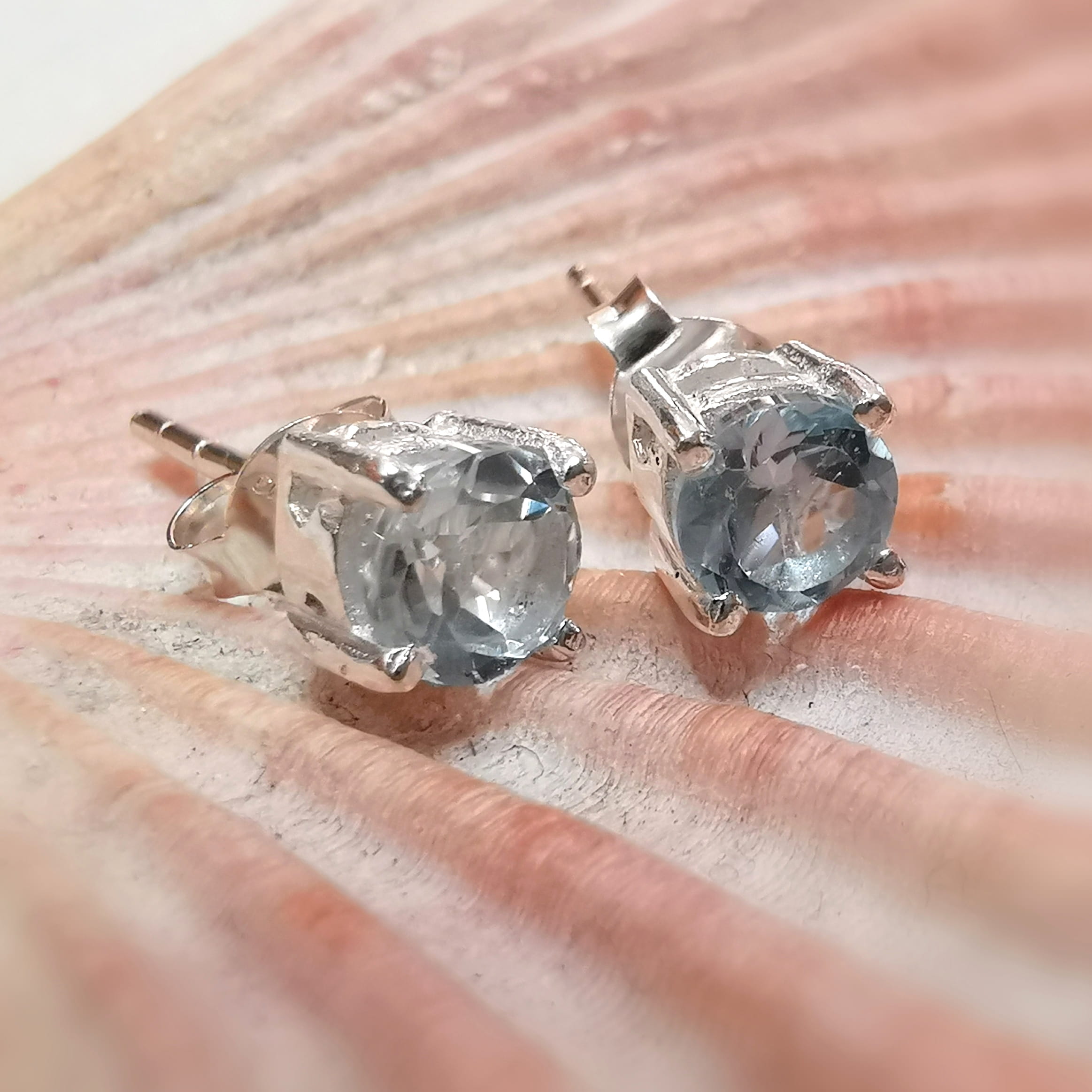 Topas Edelstein Ohrstecker Sterlingsilber – Klarheit, Freude & Leichtigkeit