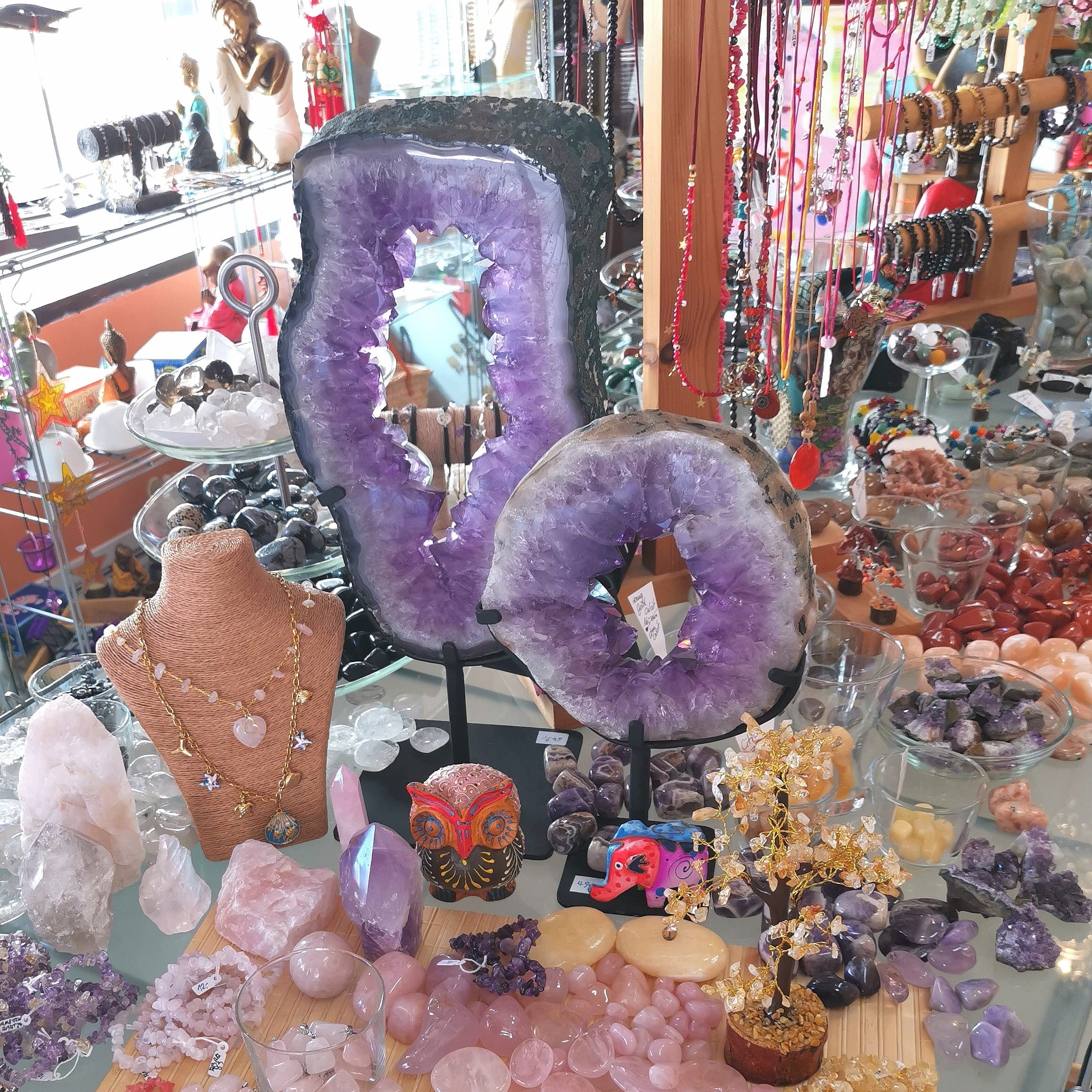 Amethyst Glücksdruse Naturstücke – geweiht für Offenheit, Vertrauen & Harmonie