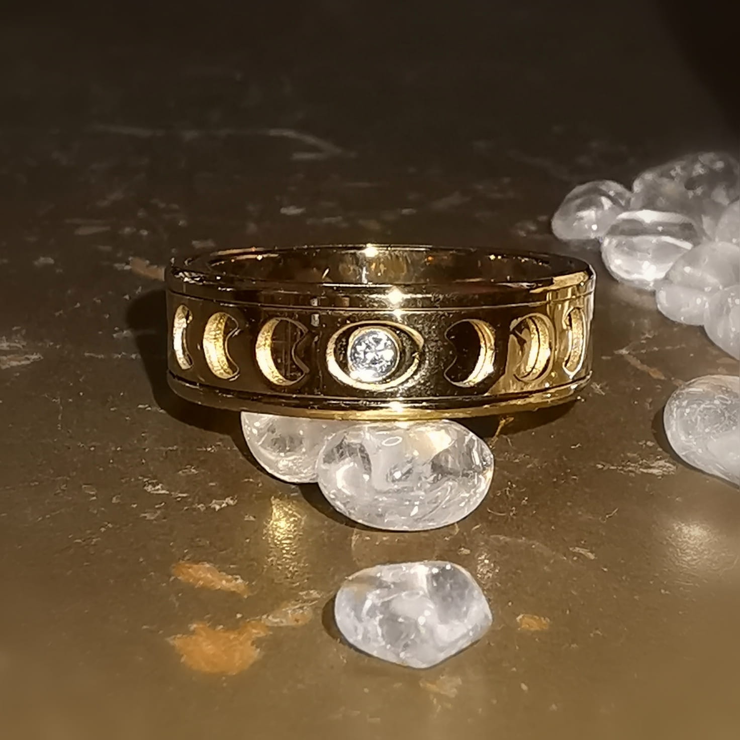 Mondphasen Ring mit Zirkon – geweiht für Intuition, Wandel & weibliche Kraft