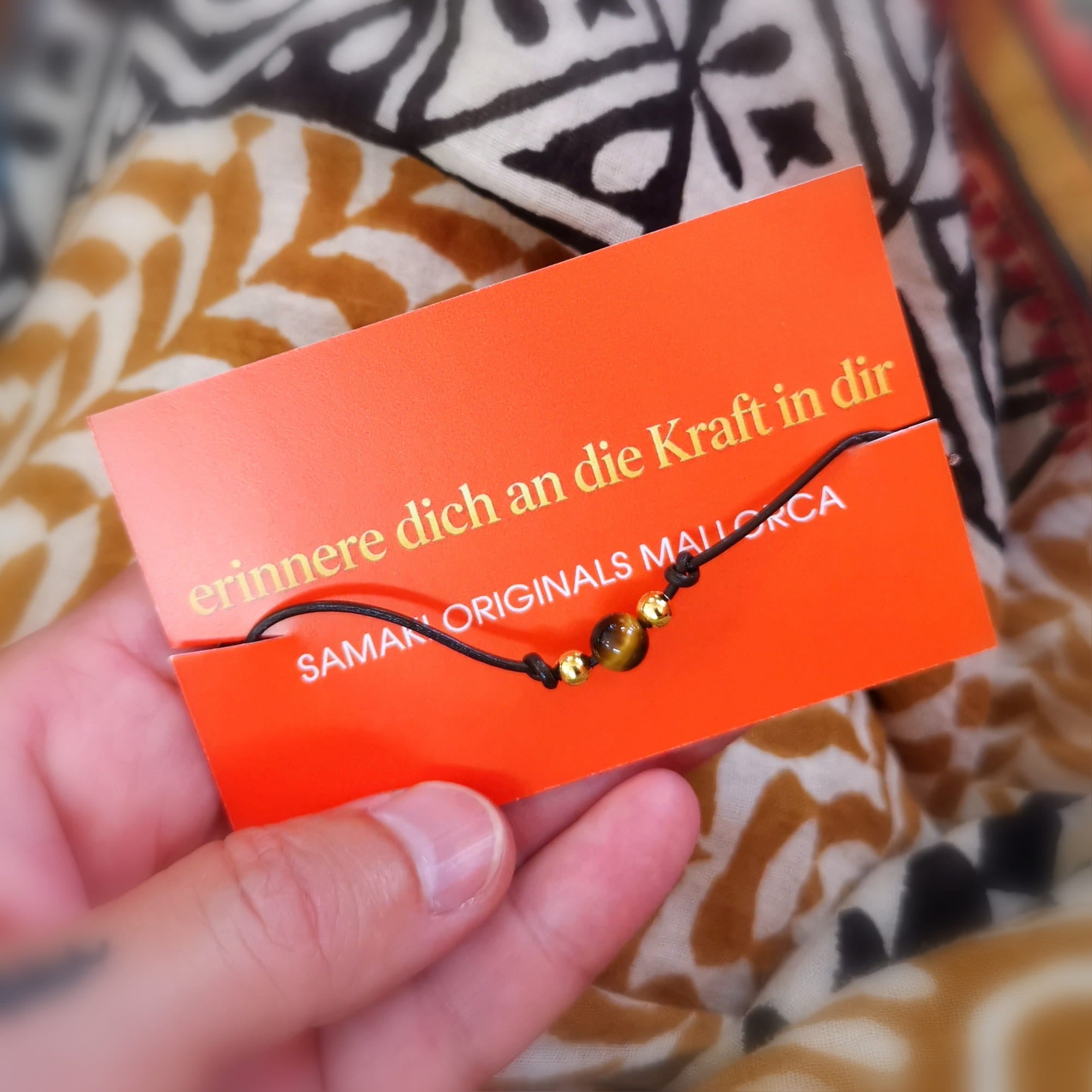 Tigerauge Edelstein Reminder Armband – geweiht für Kraft, Mut & Schutz