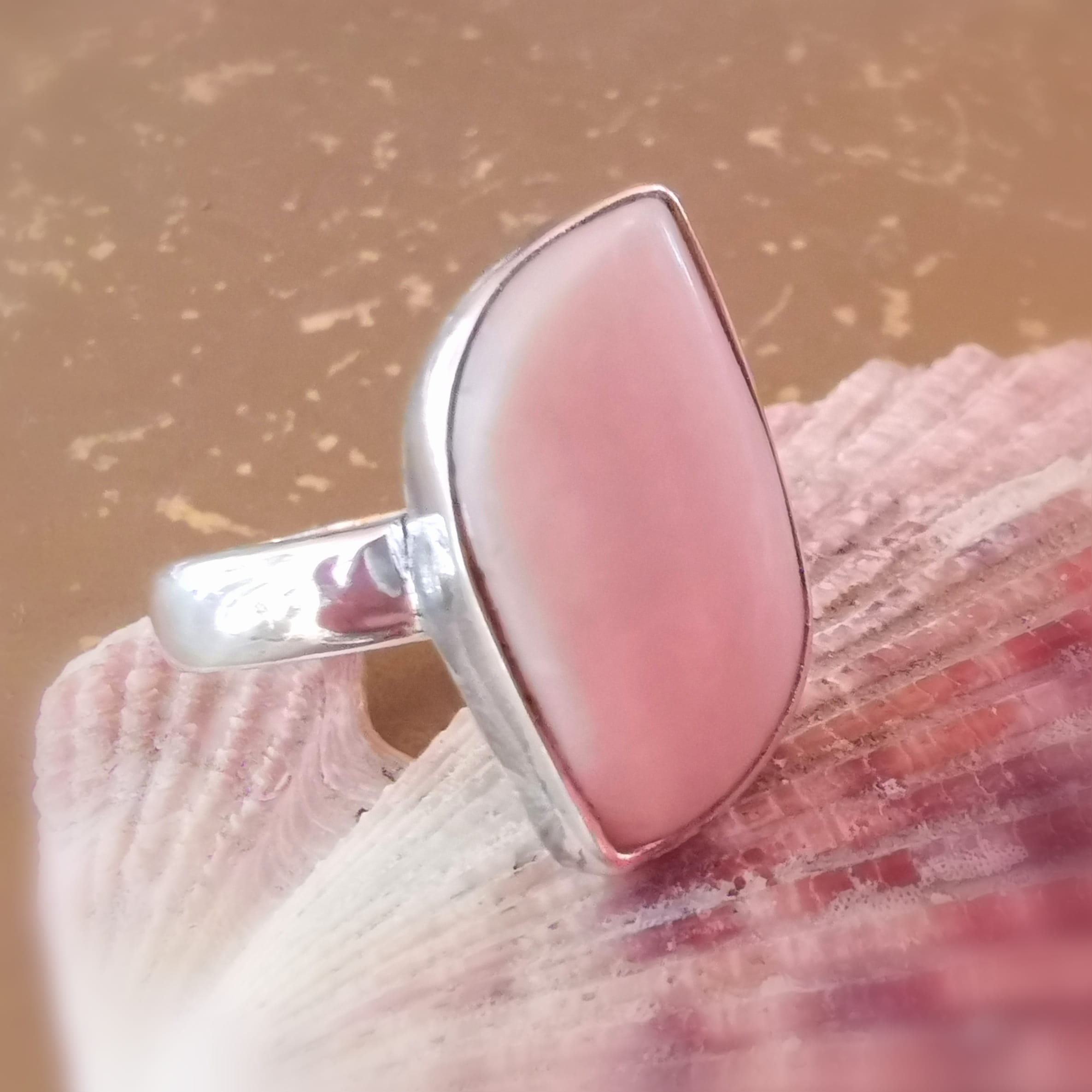Rosa Opal Edelstein Ring Sterlingsilber – geweiht für Liebe, Sanftmut & Herzenswärme