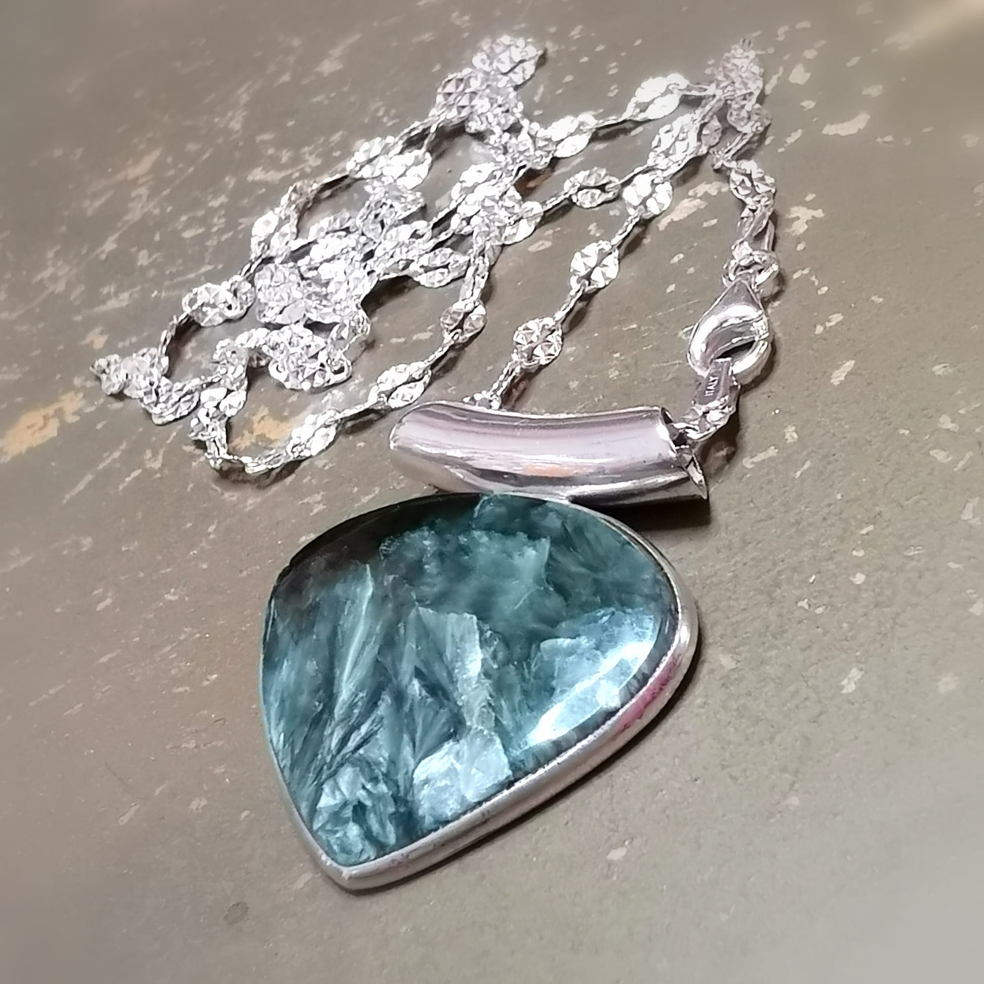 Seraphinit Edelstein Karma Kette – geweiht für Herzöffnung, Intuition & innere Harmonie