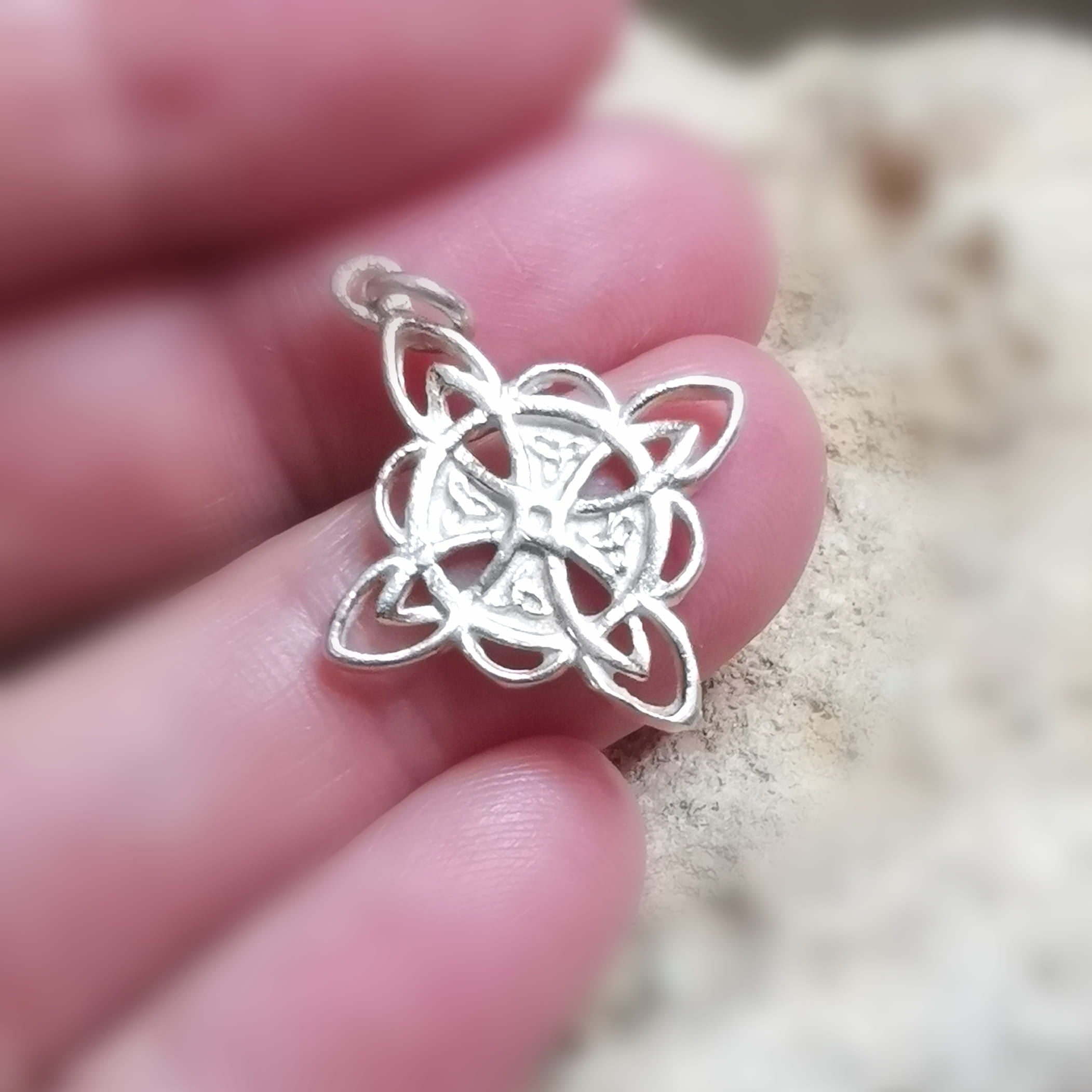 Hexenknoten Sterlingsilber Anhänger – #Mystik Schutz & Intuition