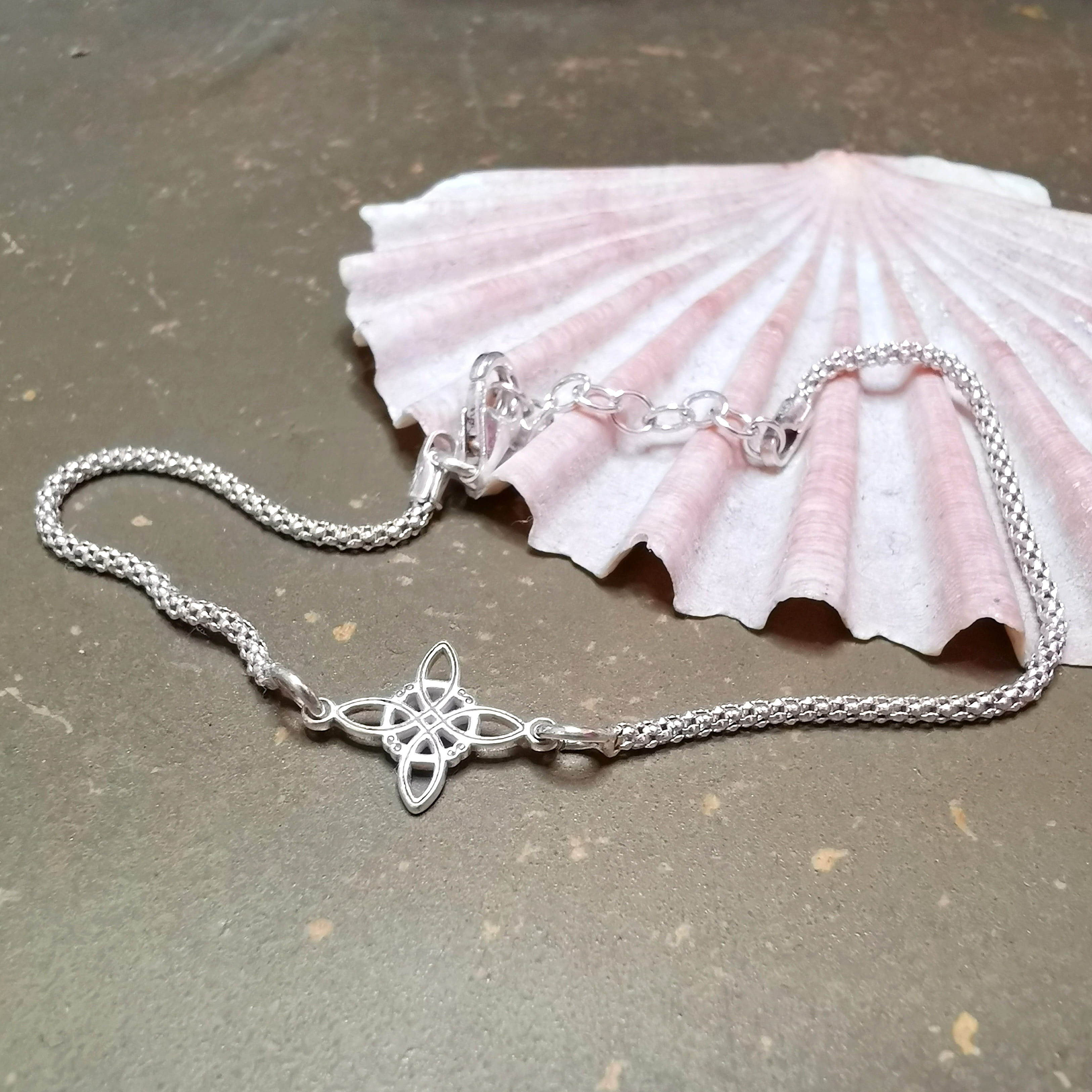 Hexenknoten Sterlingsilber Karma Armband – Mystik Yoga Reiki, geweiht