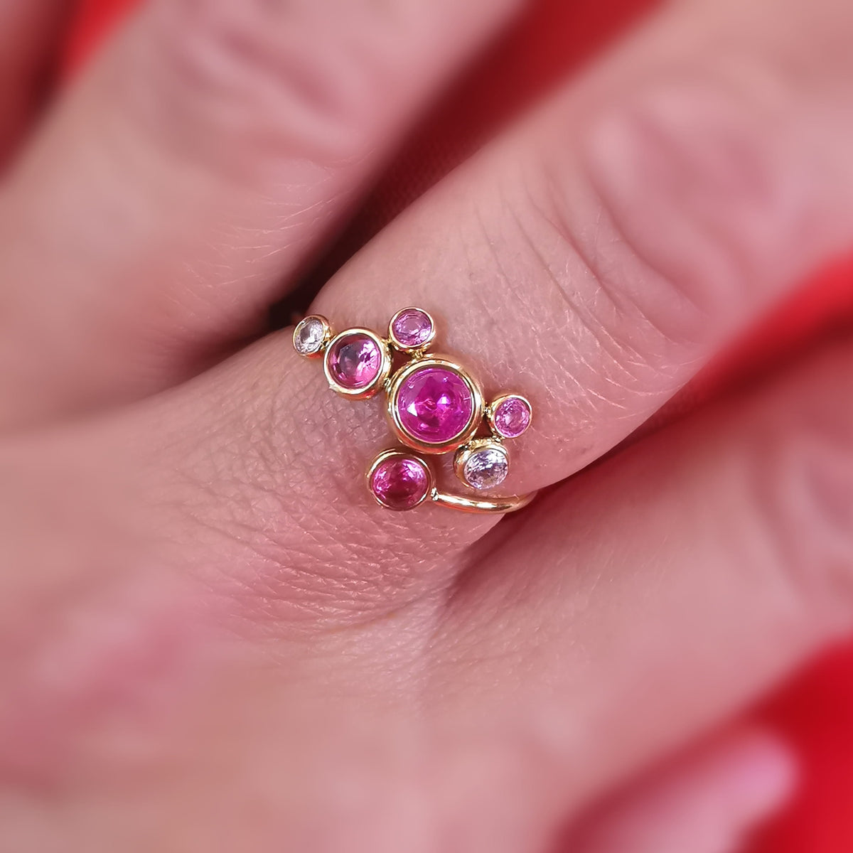 Zirkonia Cluster Ring Pink – Sparkle & Lebensfreude Zirkonia · Edelstahl vergoldet