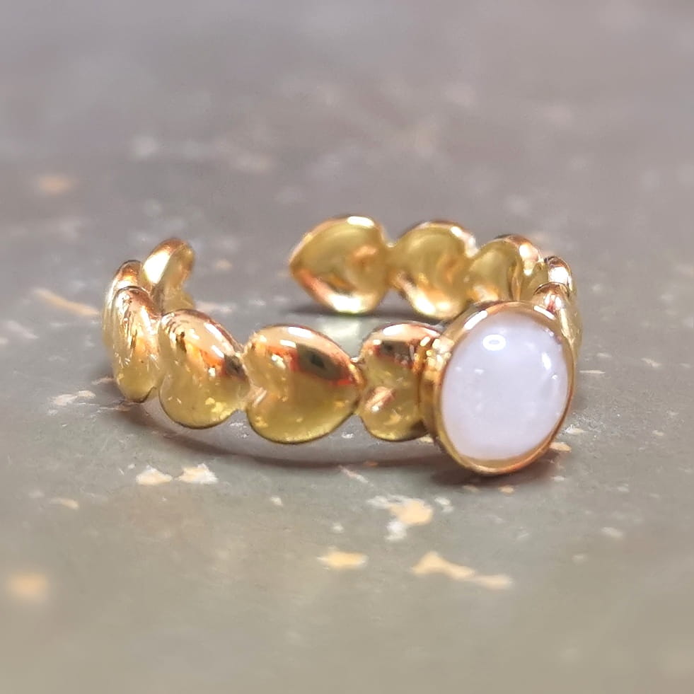 Weißer Achat Herz Edelstein Ring – Geborgenheit, Harmonie & innere Ruhe
